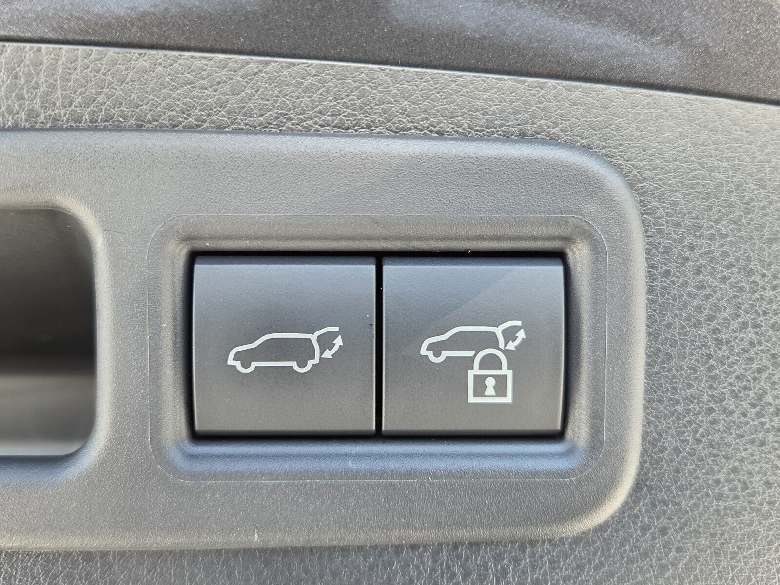 2026 Lexus RX 350 Luxury - Photo 17
