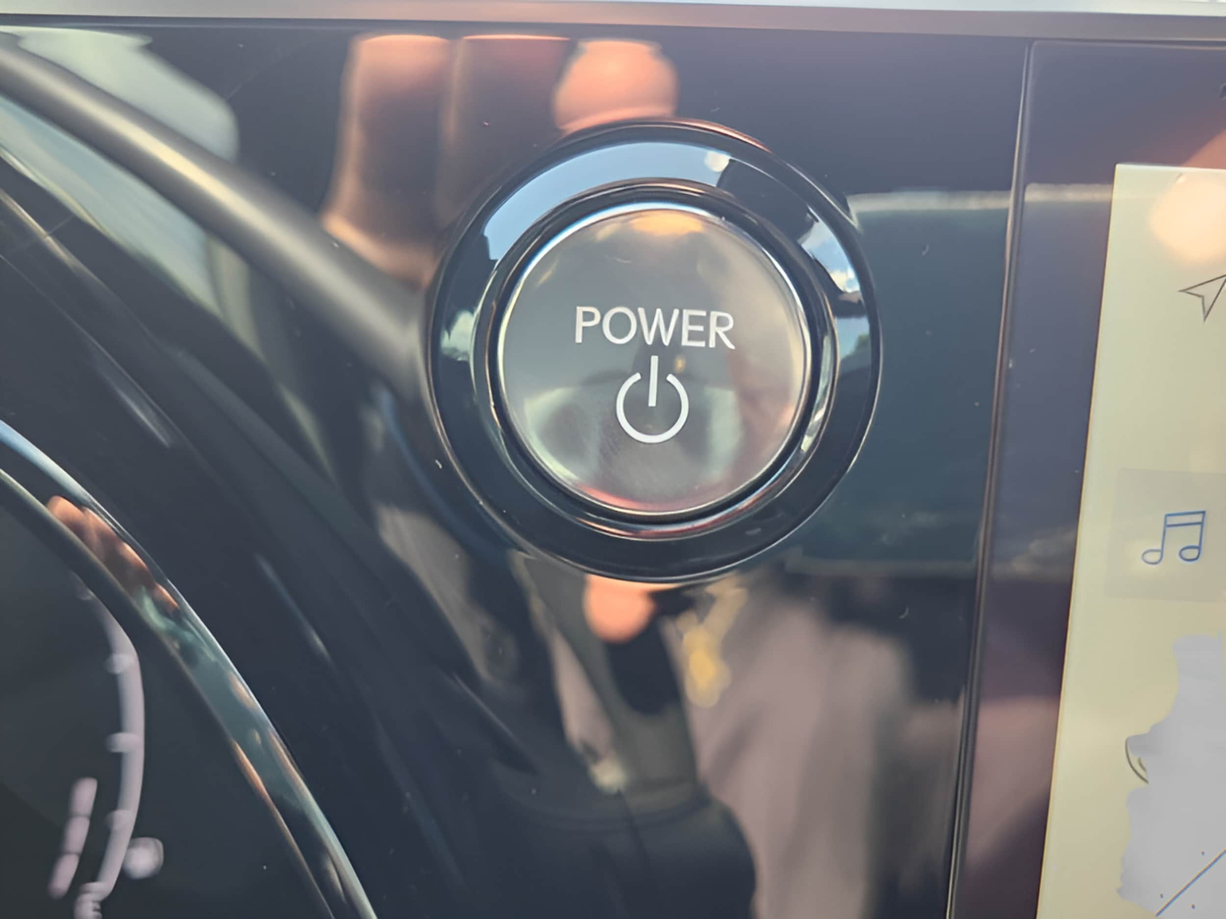 2024 Lexus RX Hybrid 500h - Photo 37