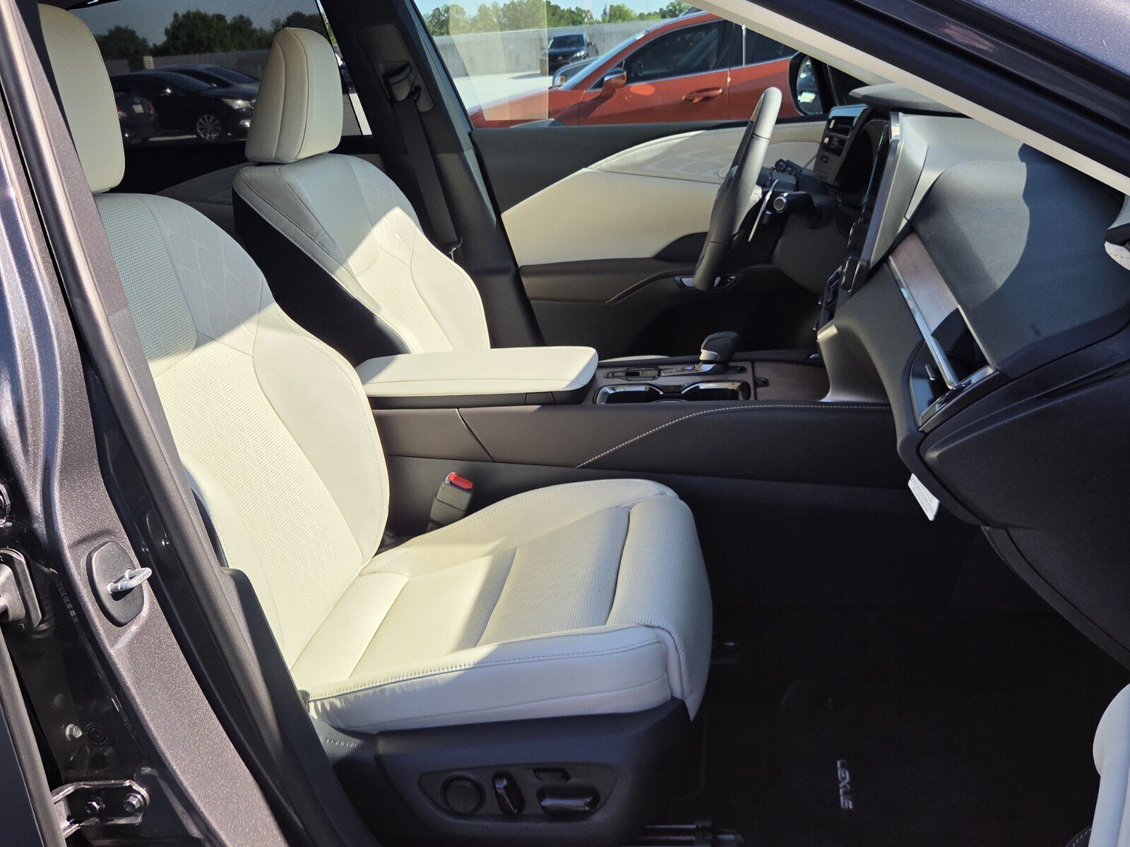 2026 Lexus RX 350 Luxury - Photo 19