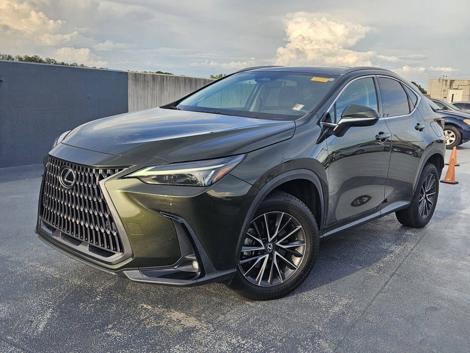 2024 Lexus NX 350h 350h Premium AWD's photo
