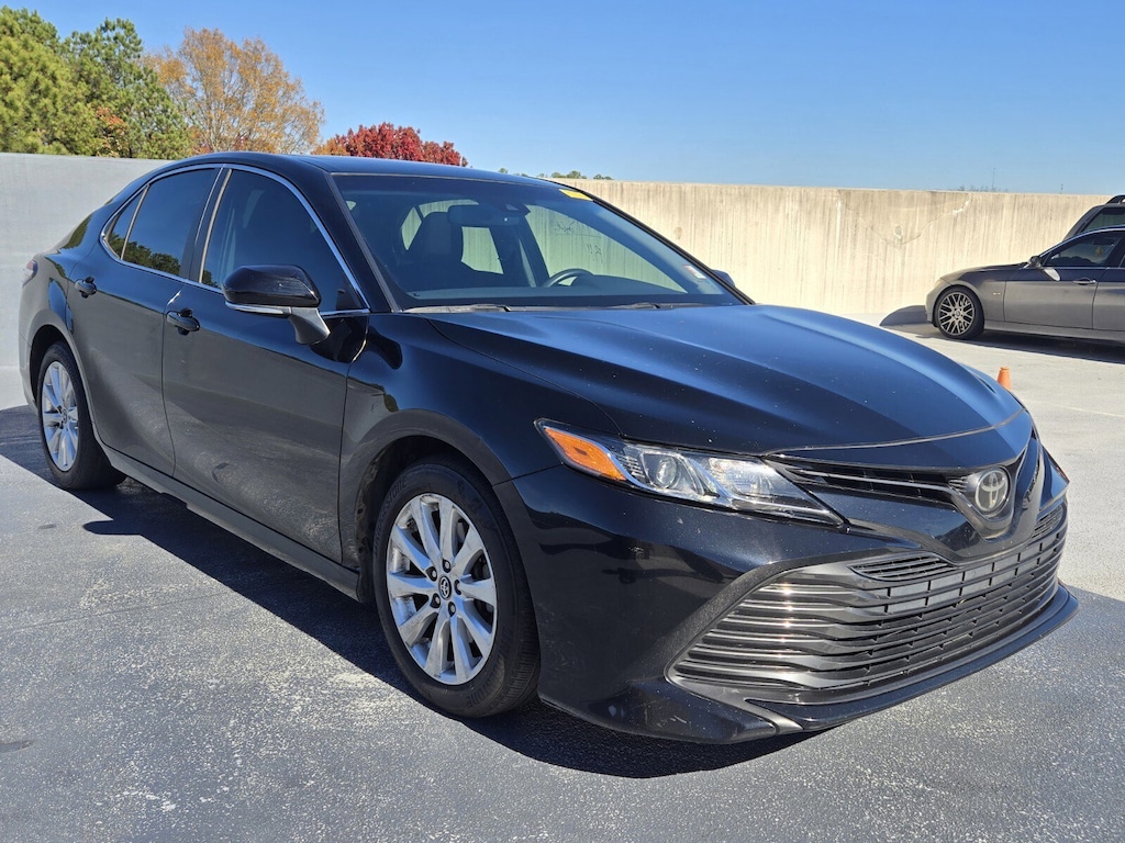 Used 2018 Toyota Camry LE LE Auto