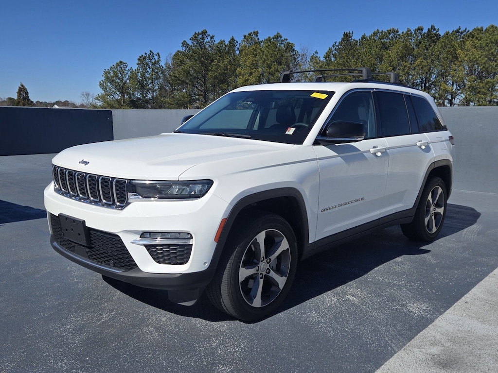 Used 2023 Jeep Grand Cherokee Limited Limited 4x4