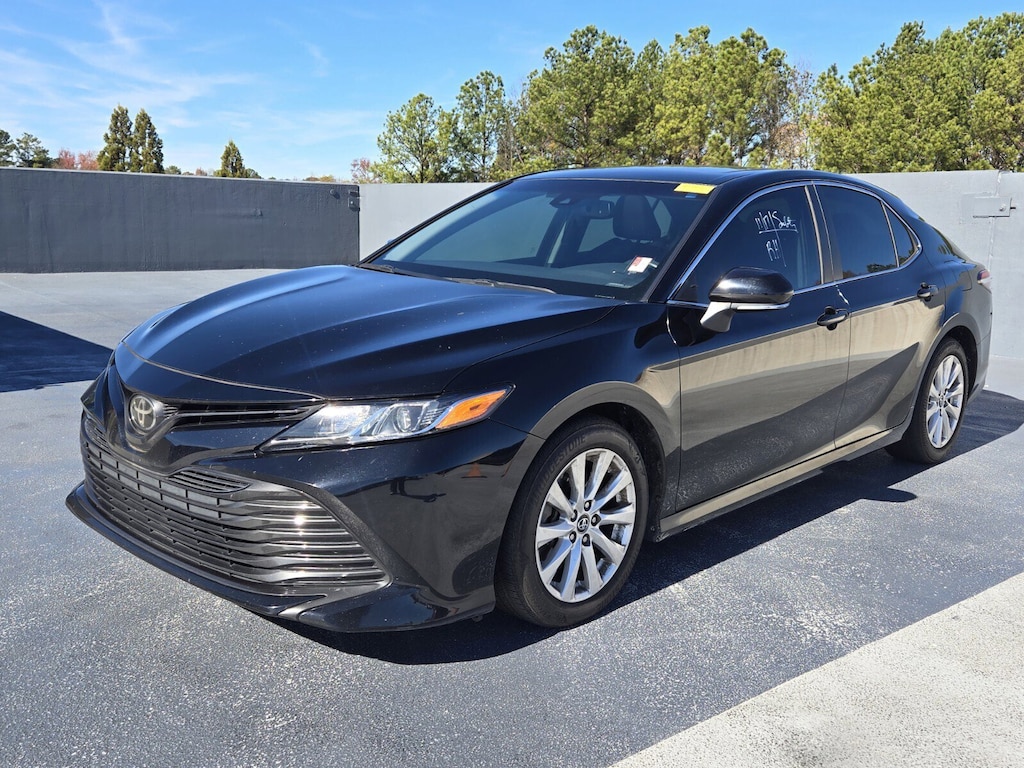 Used 2018 Toyota Camry LE LE Auto