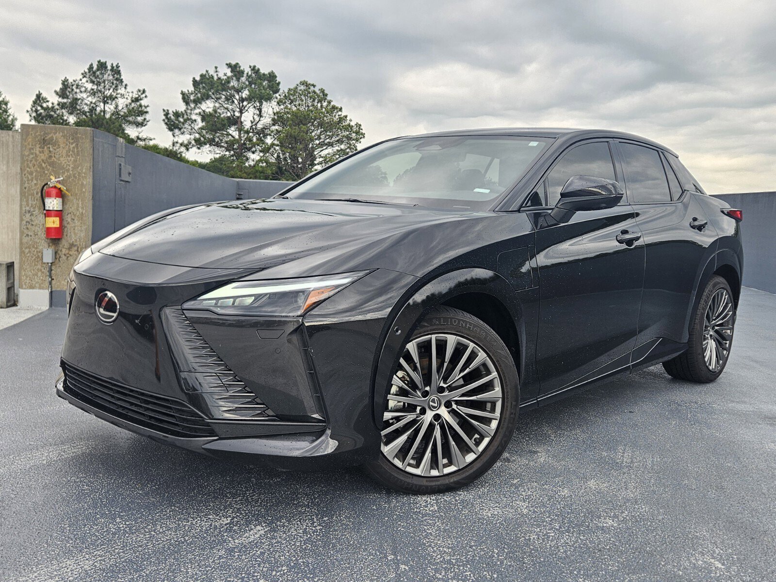 2023 Lexus RZ 450e 450e Premium AWD w/ 20" Wheel's photo