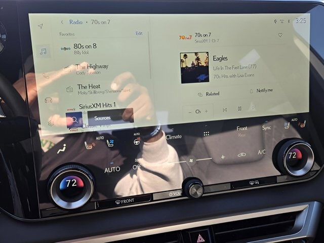 2026 Lexus RX 450h+ Luxury - Photo 14