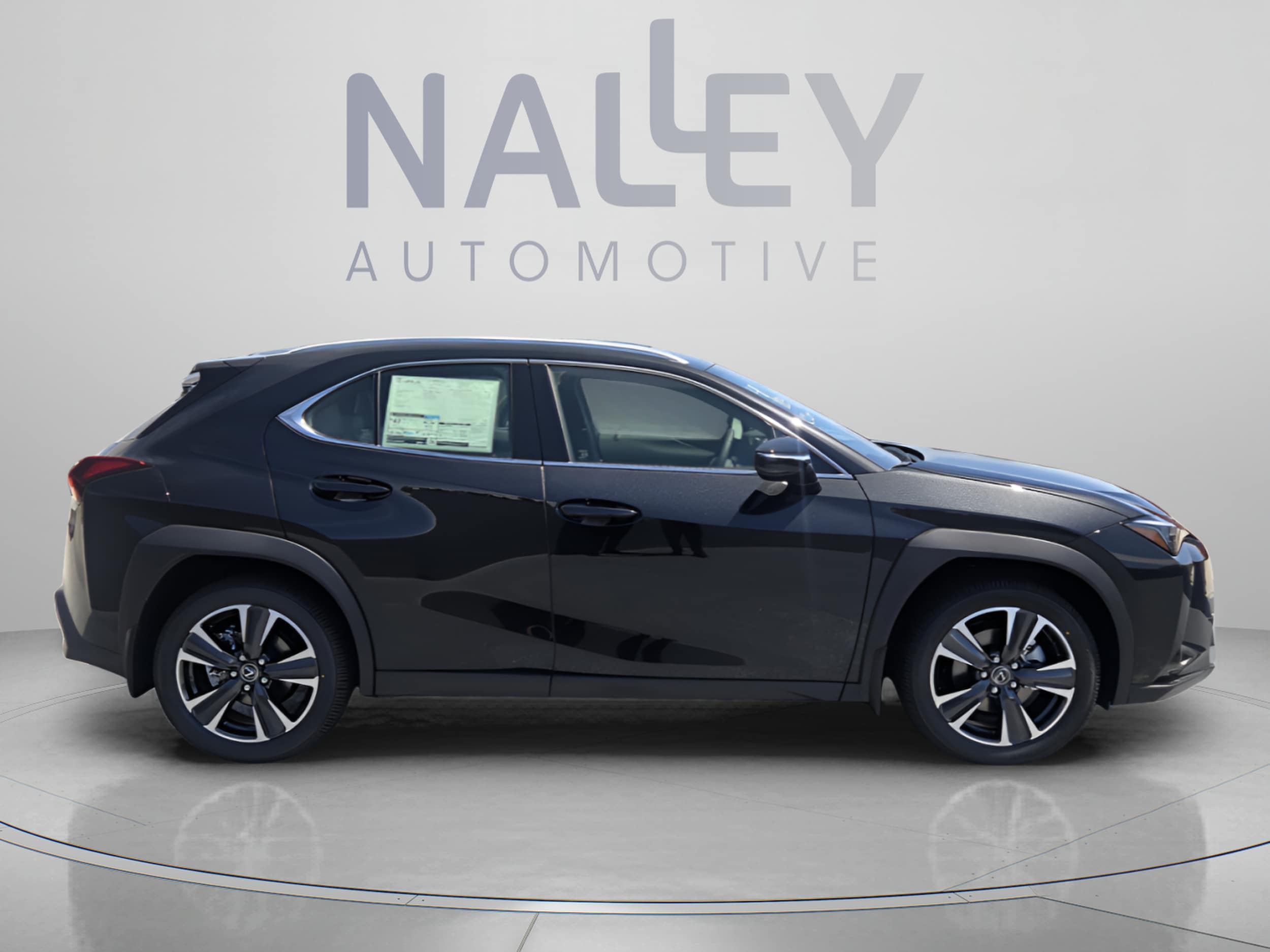 2026 Lexus UX Hybrid 300h - Photo 7