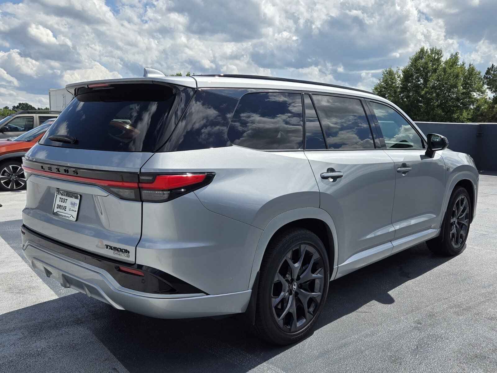 2026 Lexus TX 500h F-Sport Premium - Photo 6