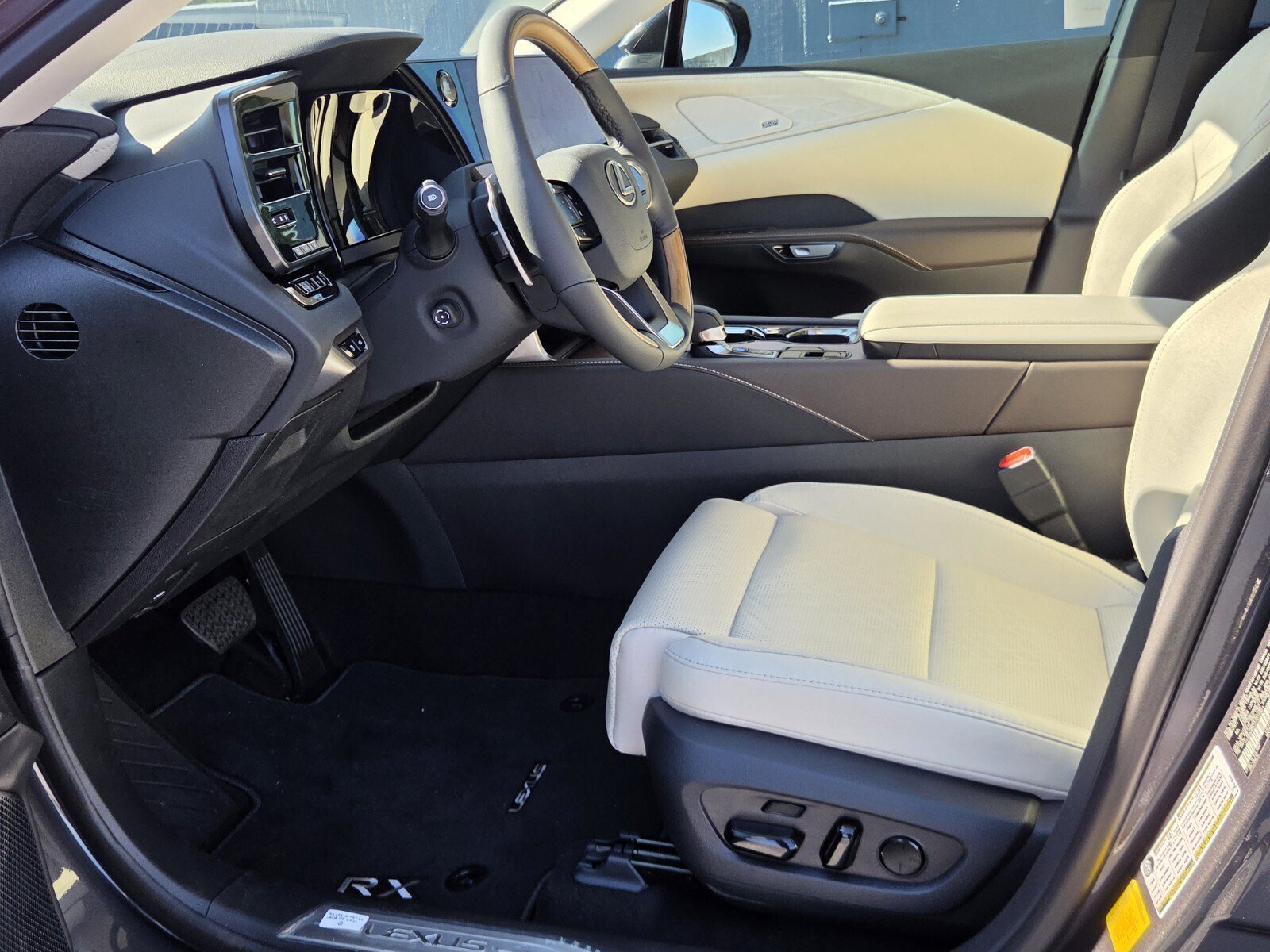 2026 Lexus RX 350 Luxury - Photo 13