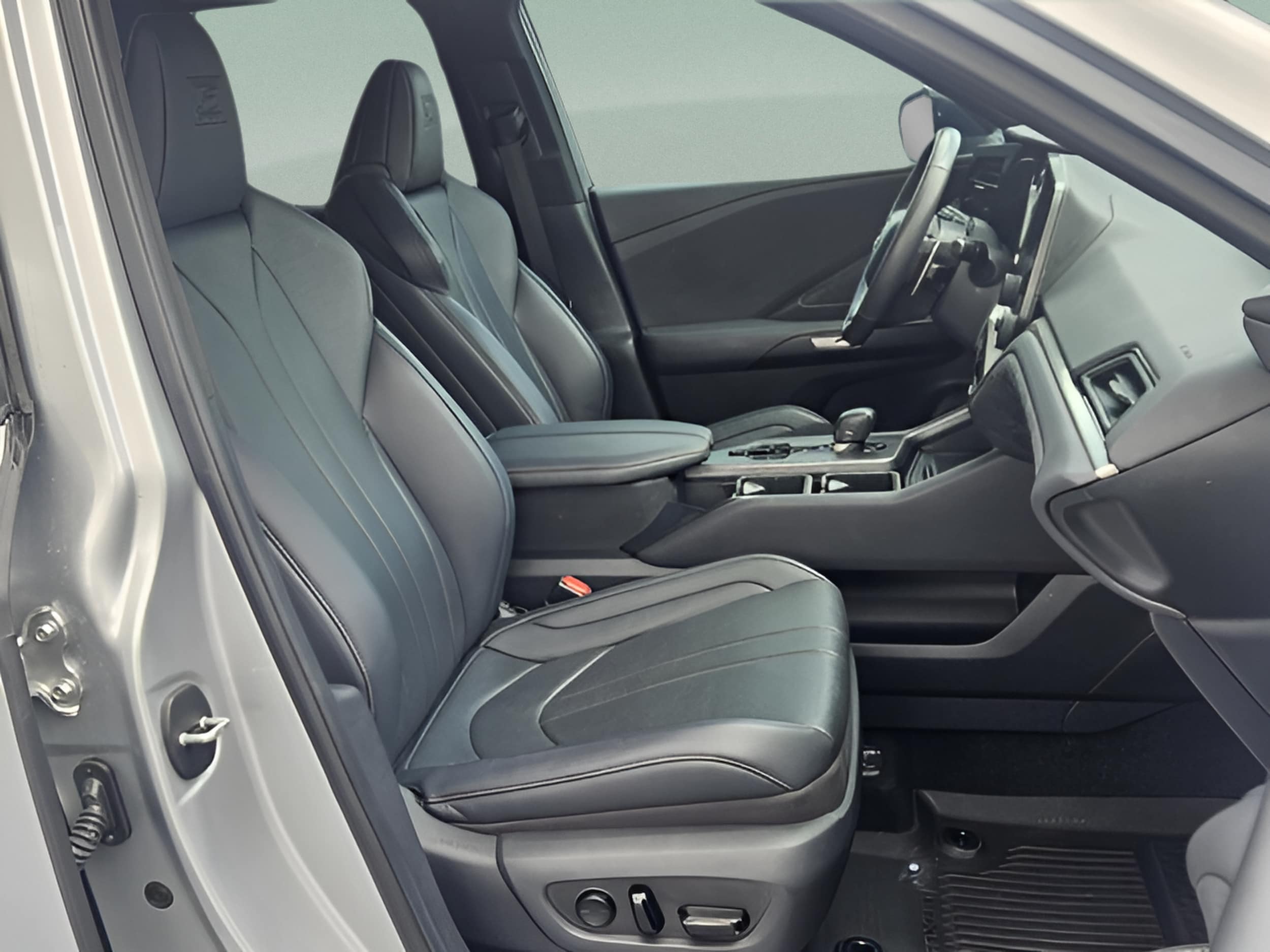 2024 Lexus TX Hybrid 500h - Photo 22