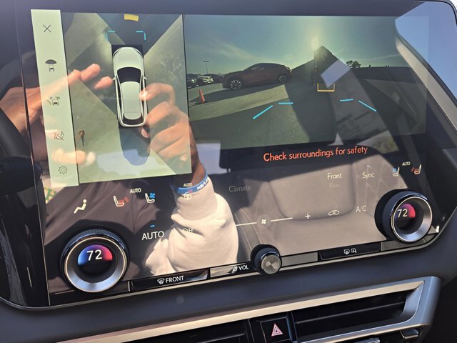 2026 Lexus RX 450h+ Luxury - Photo 16