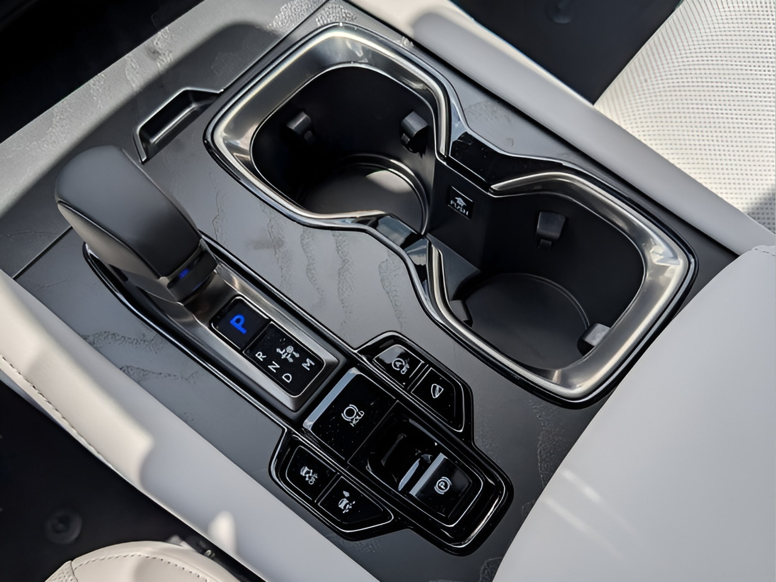 2026 Lexus RX 350 F-Sport - Photo 23