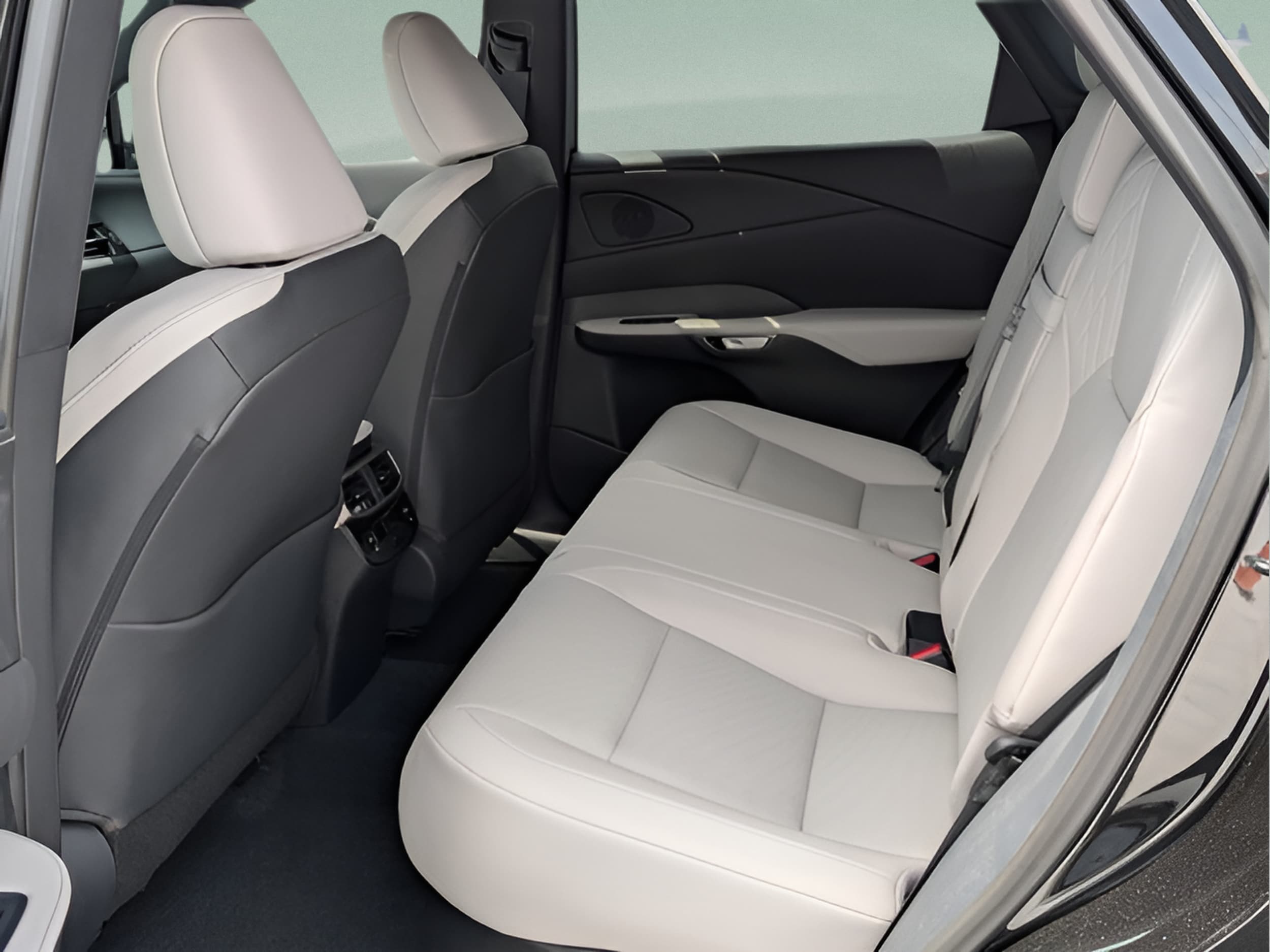 2026 Lexus RX 350 F-Sport - Photo 12