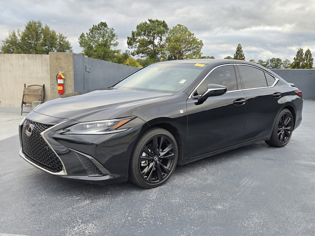Used 2023 Lexus ES 300h ES 300h F SPORT Handling FWD