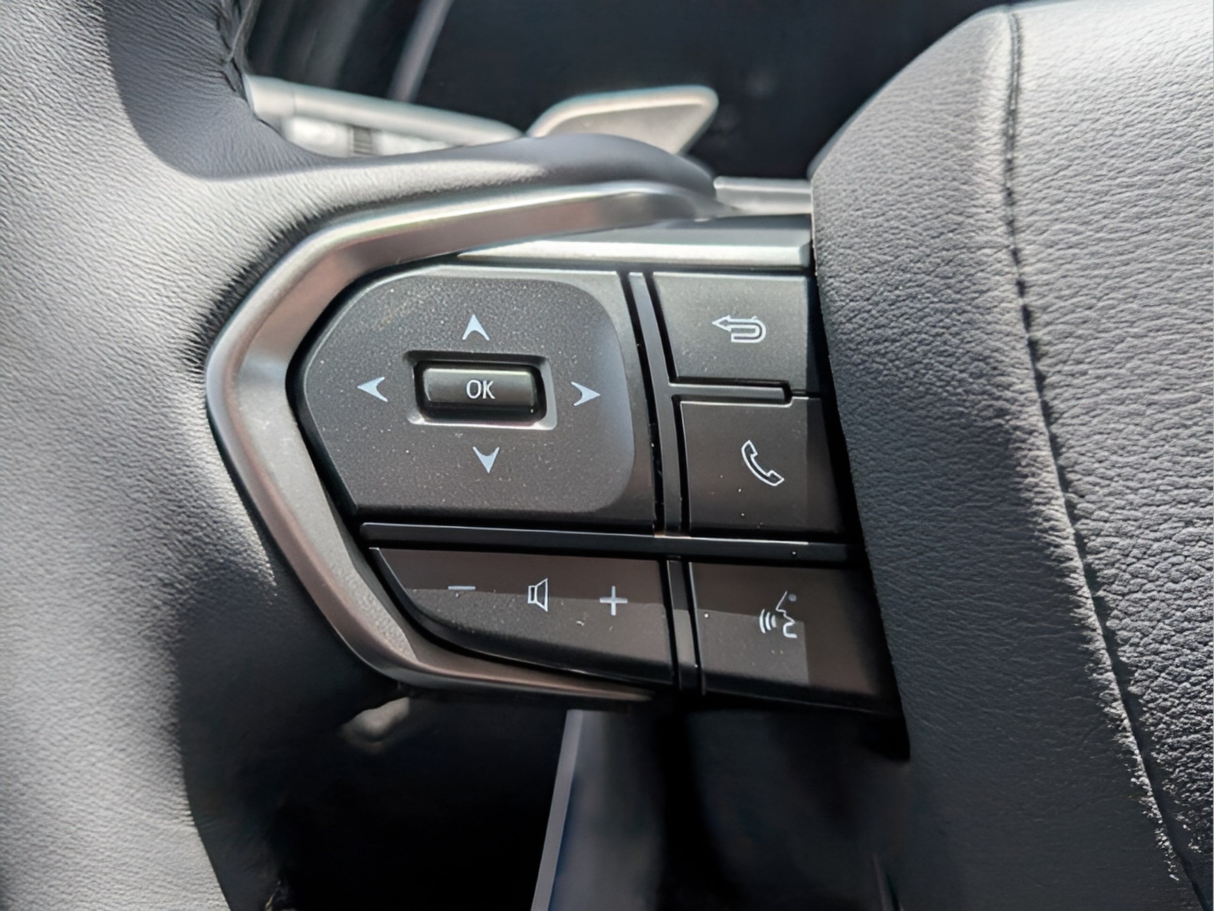 2026 Lexus RX 350 F-Sport - Photo 25