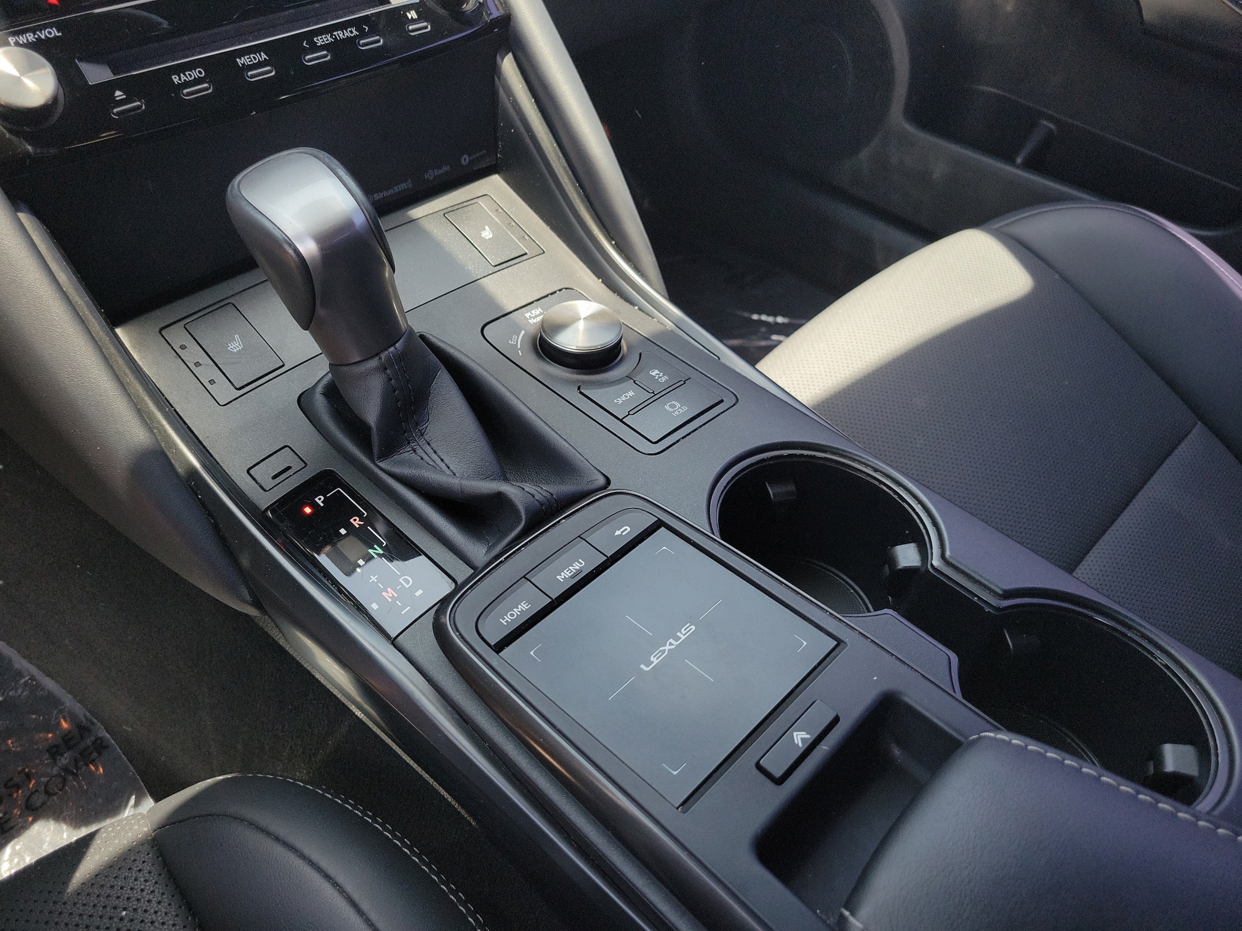 2024 Lexus IS 300 - Photo 20