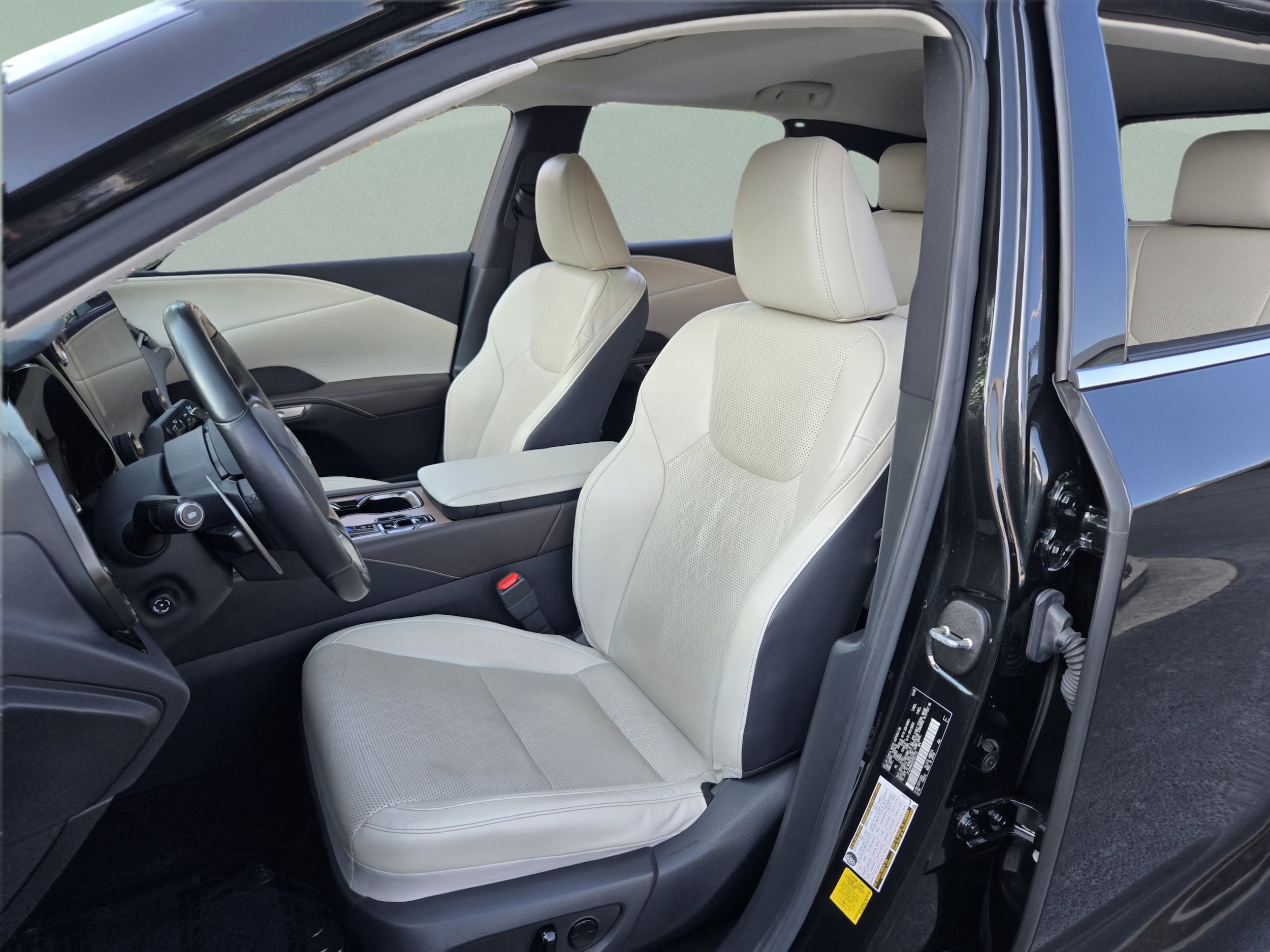 2023 Lexus RX 350 - Photo 26