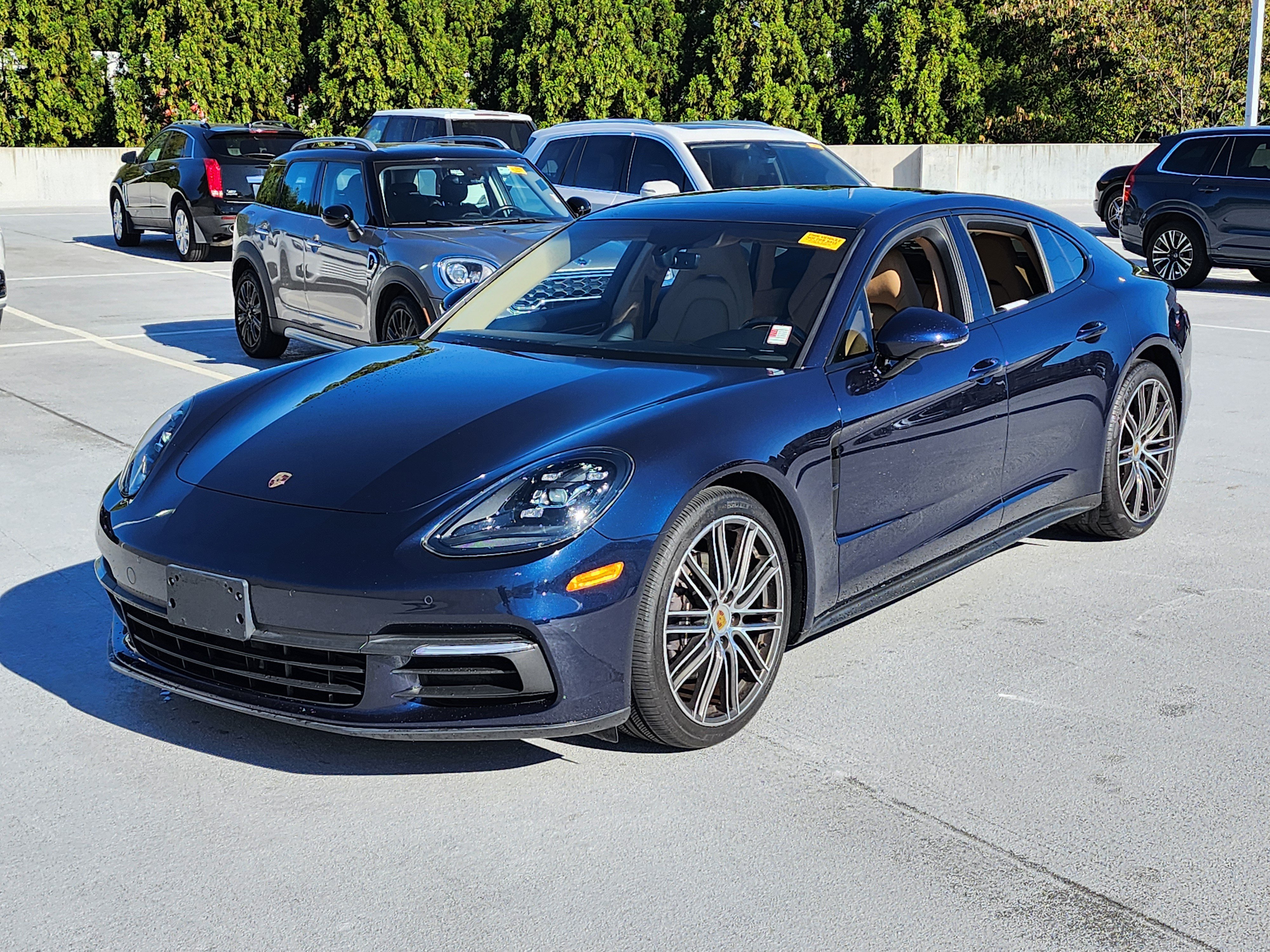  Porsche Panamera