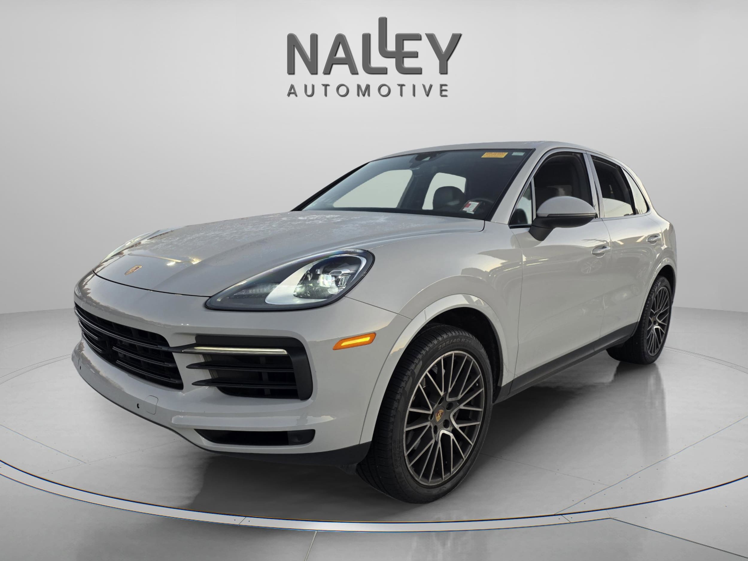 2020 Porsche Cayenne Base's photo
