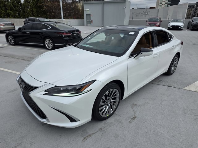 2025 Lexus ES