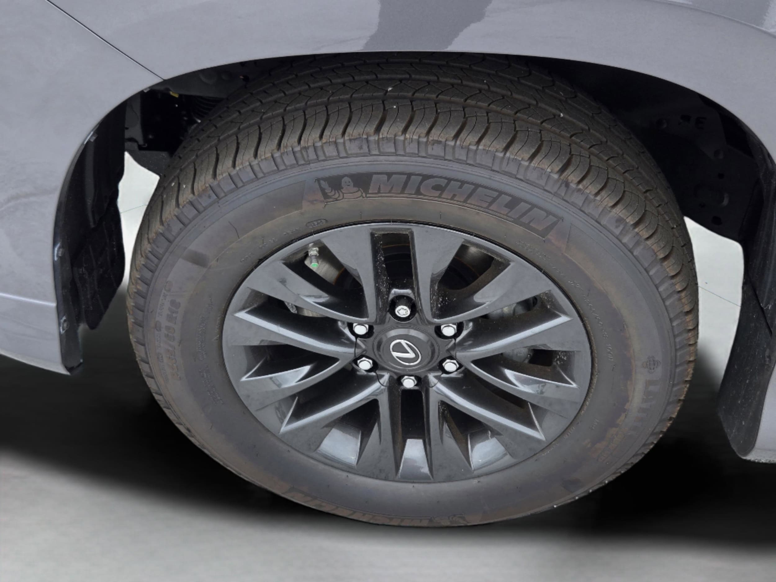 2023 Lexus GX PREMIUM - Photo 9