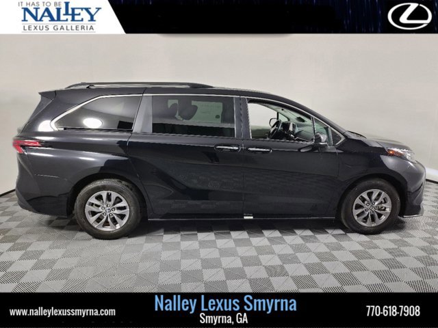 Used 2023 Toyota Sienna XLE with VIN 5TDYRKEC6PS160642 for sale in Smyrna, GA