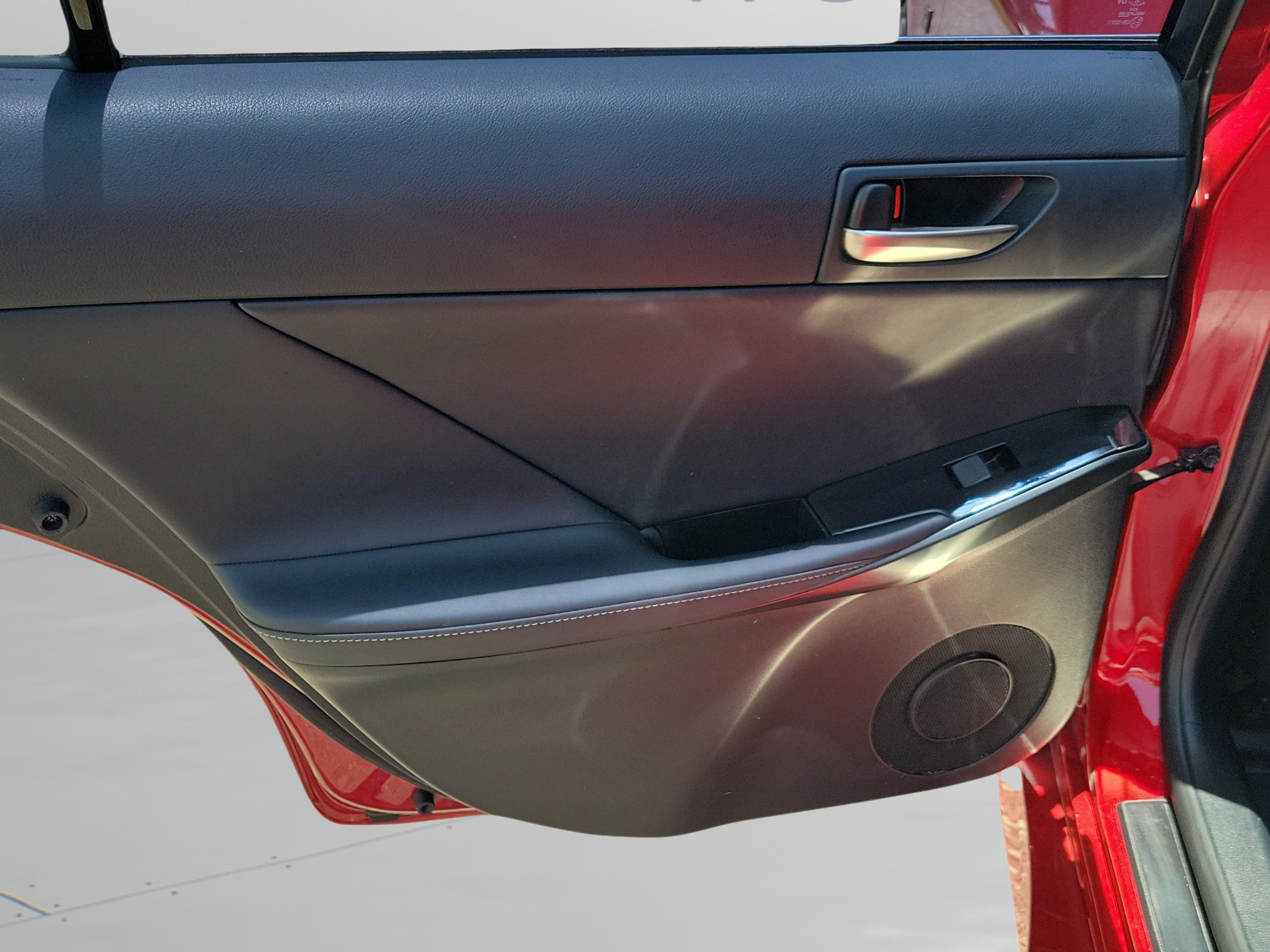 2024 Lexus IS 300 - Photo 7