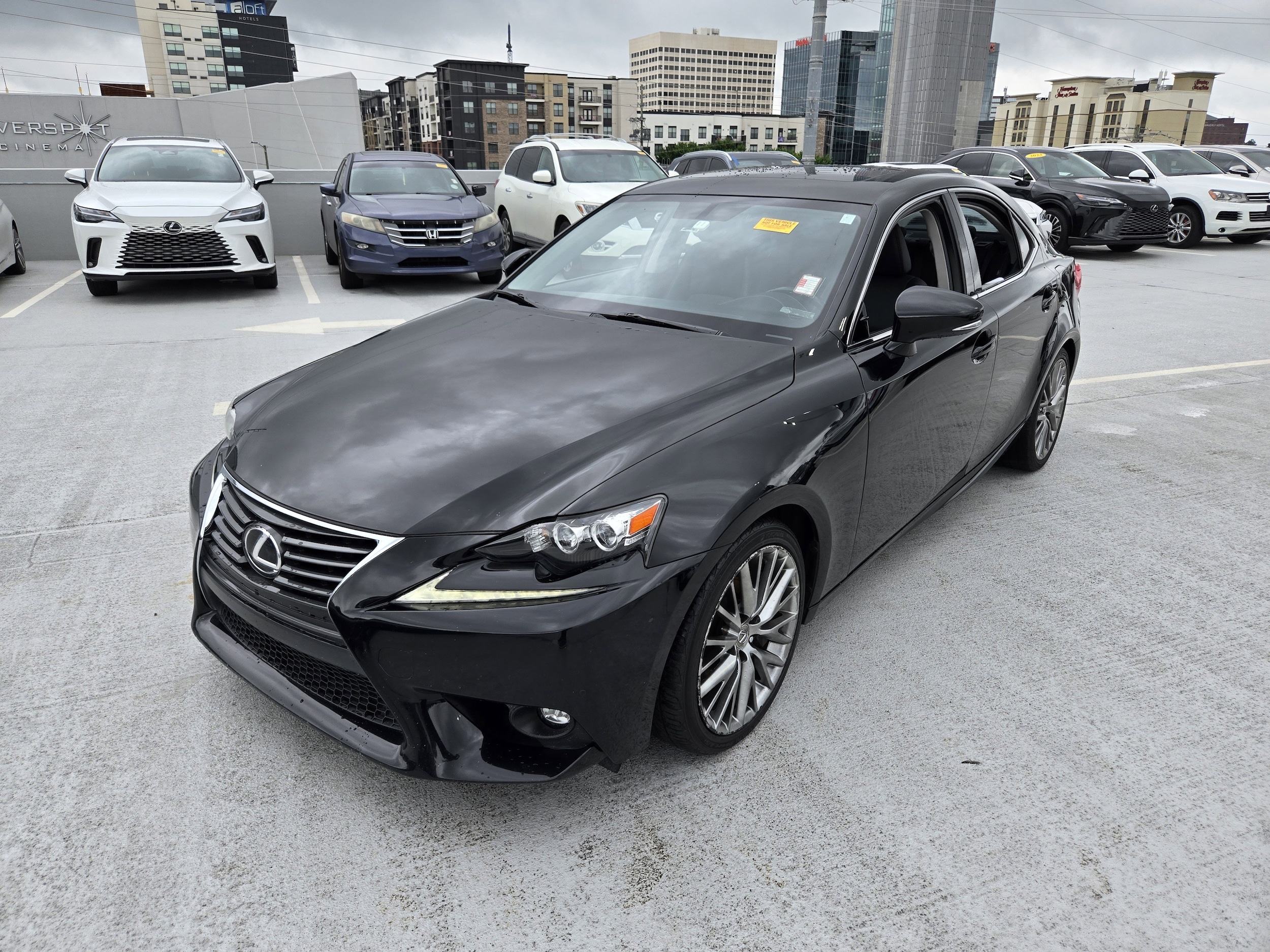 2016 Lexus IS 350 200t's photo