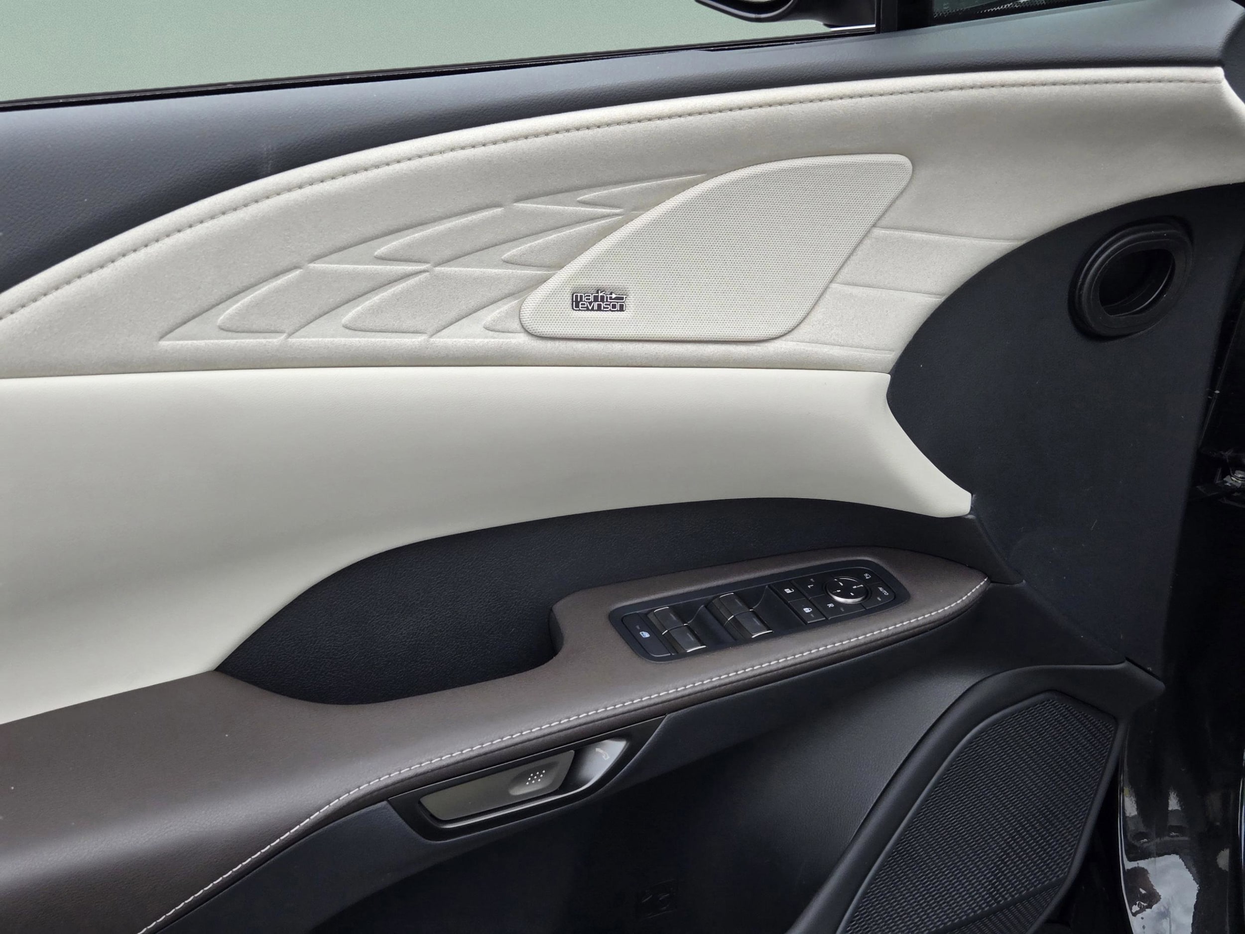 2026 Lexus RX 350 Luxury - Photo 23
