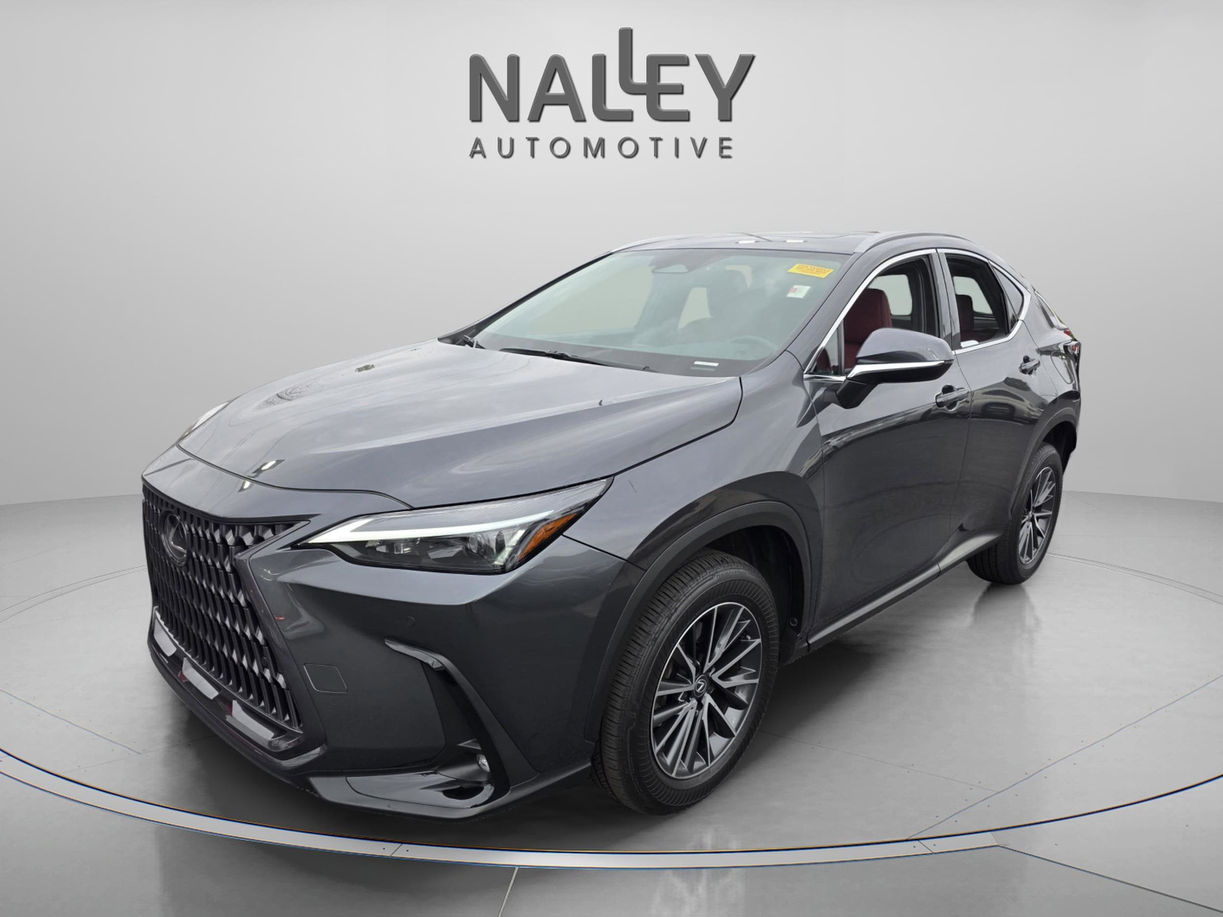 2025 Lexus NX 350's photo