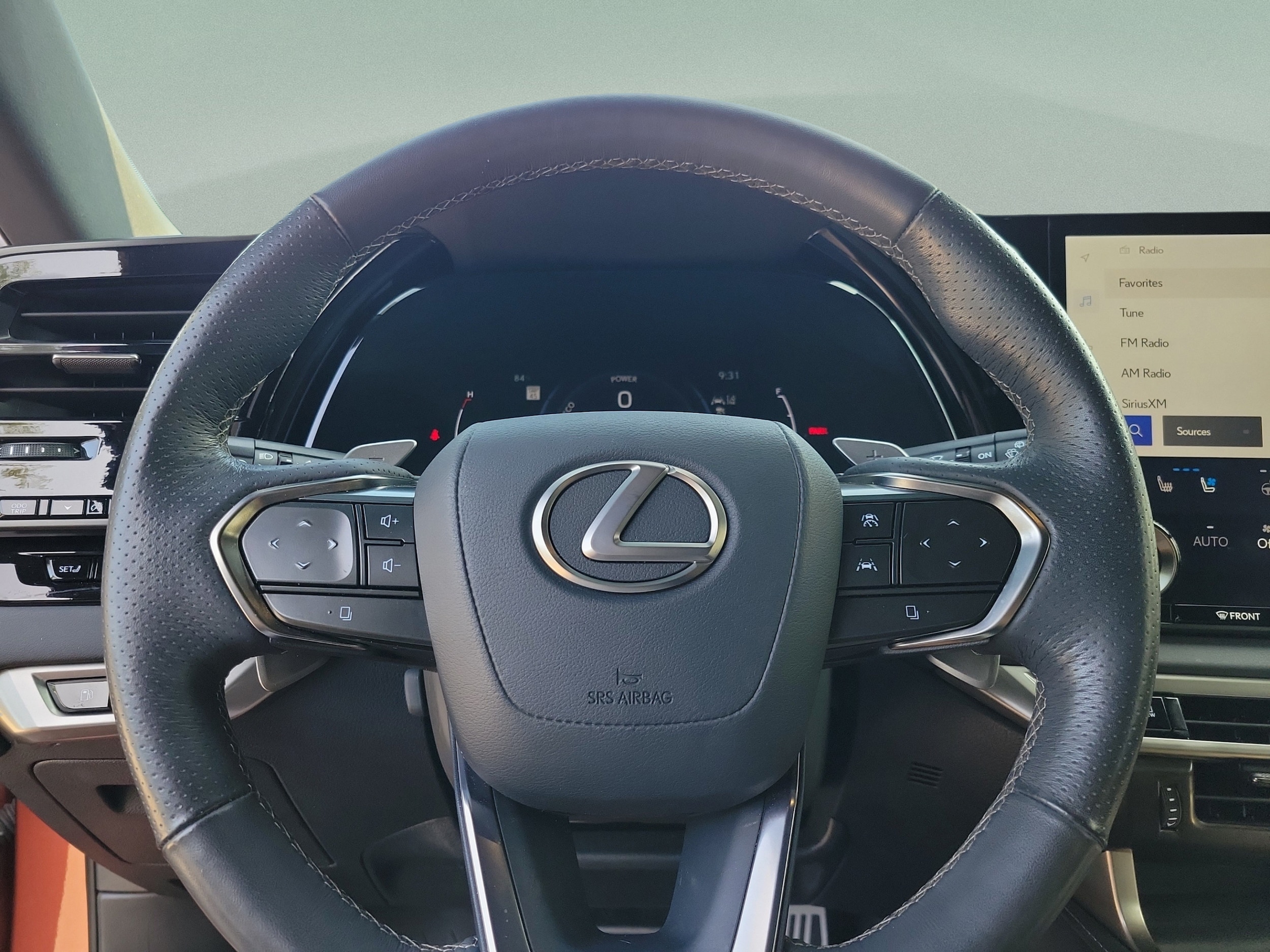 2023 Lexus RX Hybrid 500h - Photo 13