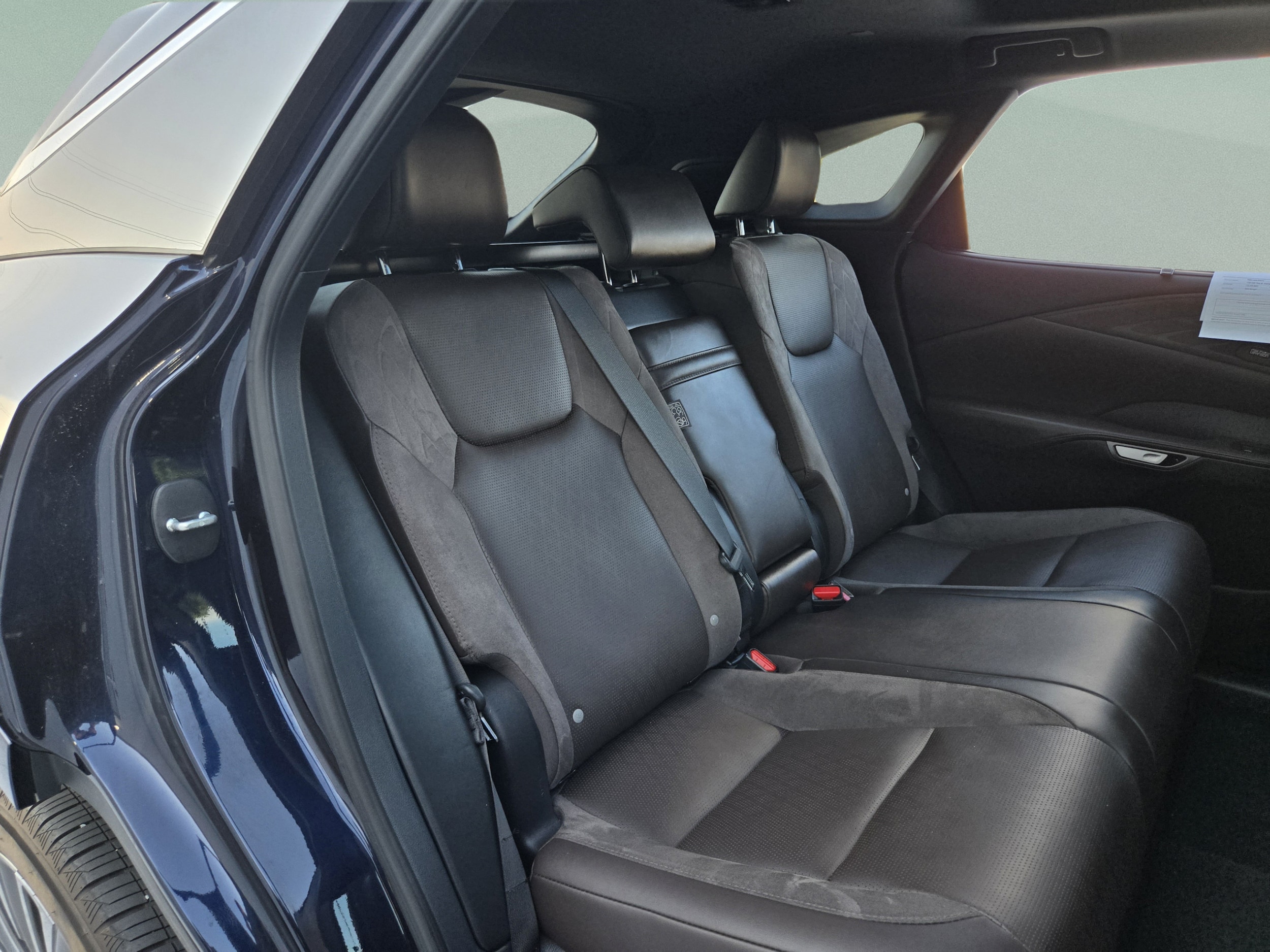 2023 Lexus RX 350 - Photo 24