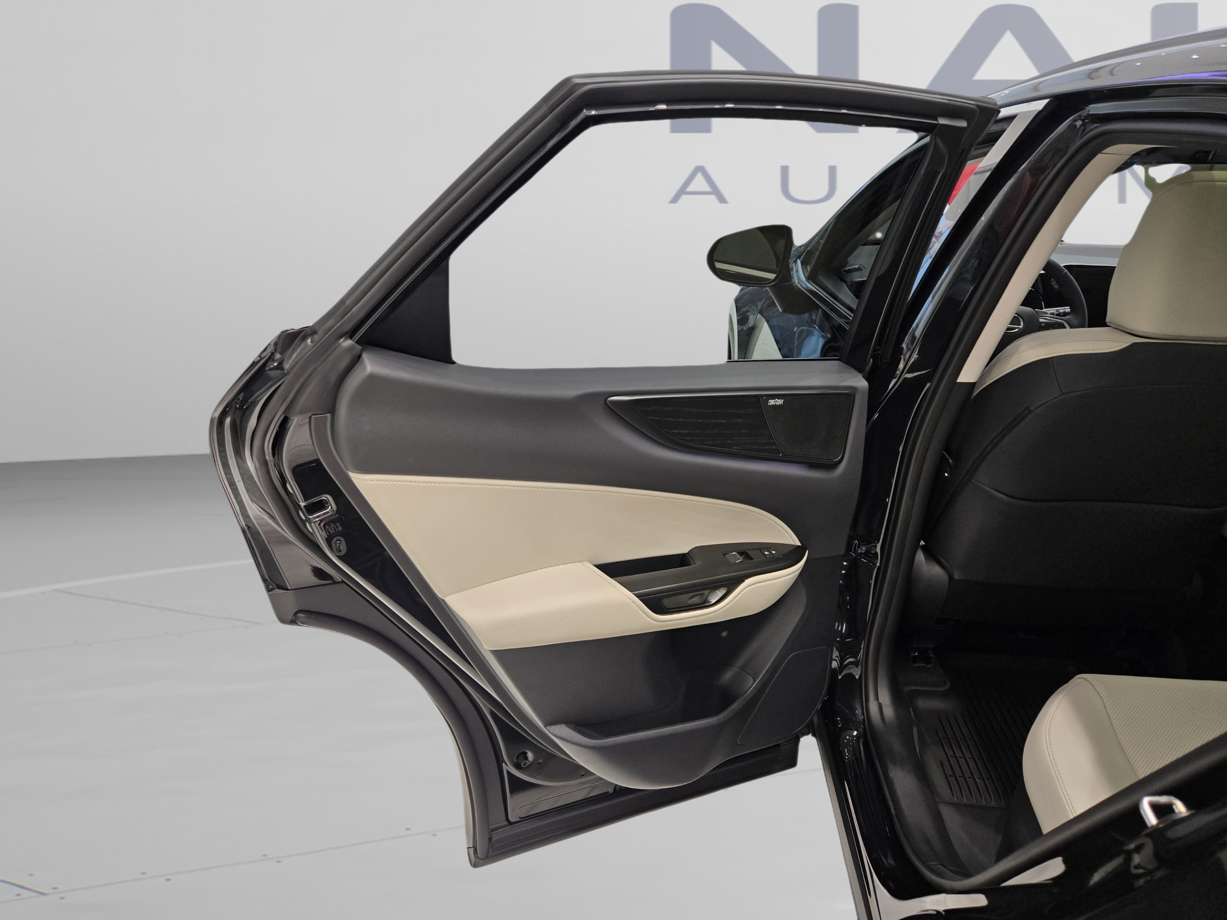 2026 Lexus NX 450h+ Luxury - Photo 17