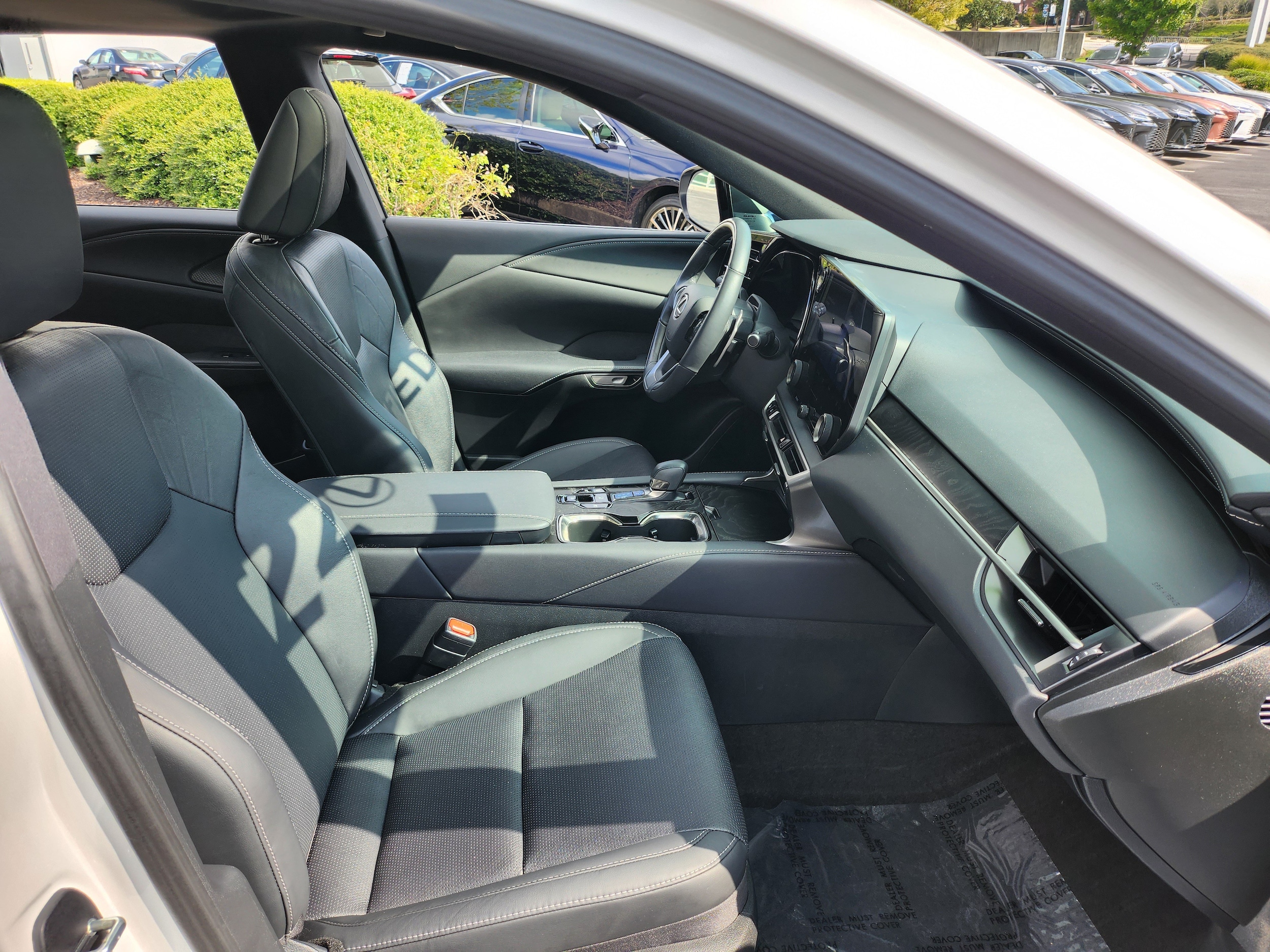 2024 Lexus RX Hybrid 350h - Photo 37