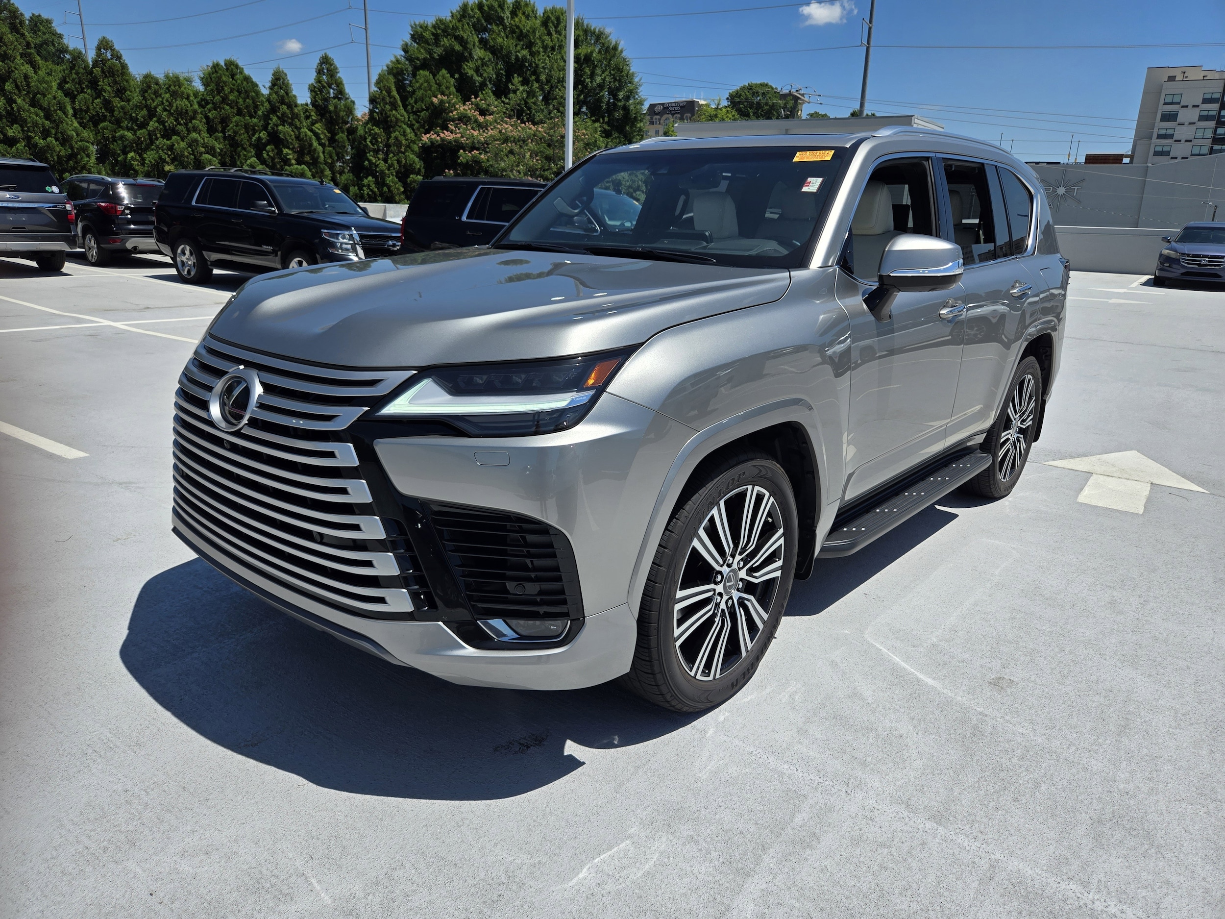 2023 Lexus LX 600 600 Luxury's photo