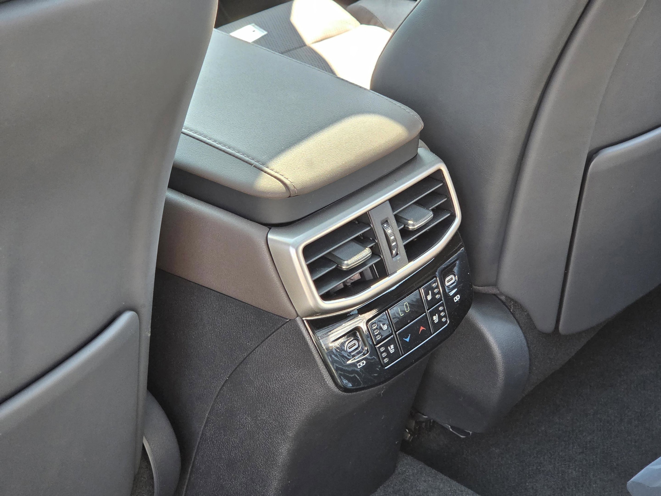 2026 Lexus RX 350 Luxury - Photo 16