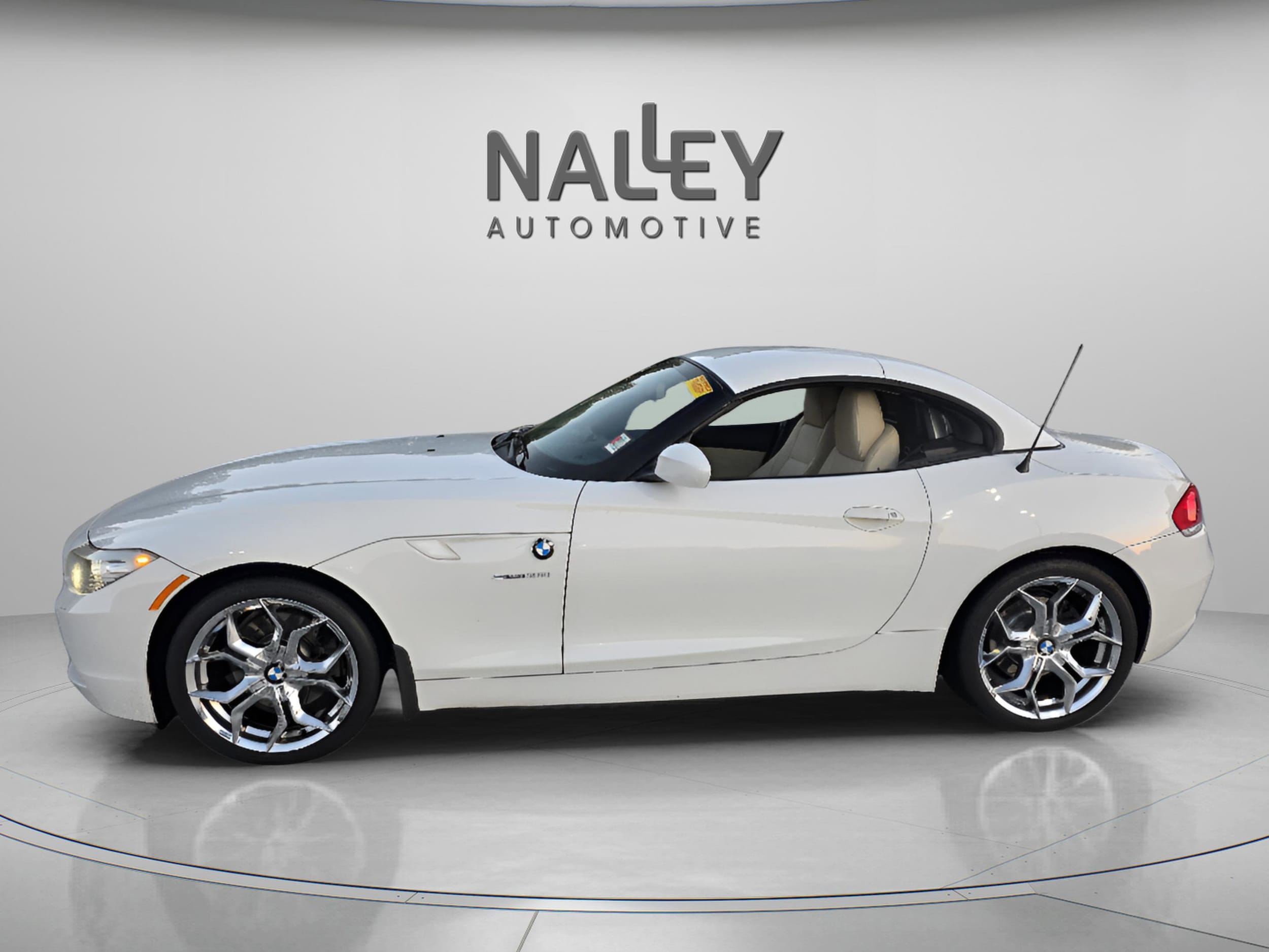 Used 2013 BMW Z4 sDrive35i with VIN WBALM7C57DE385404 for sale in Smyrna, GA