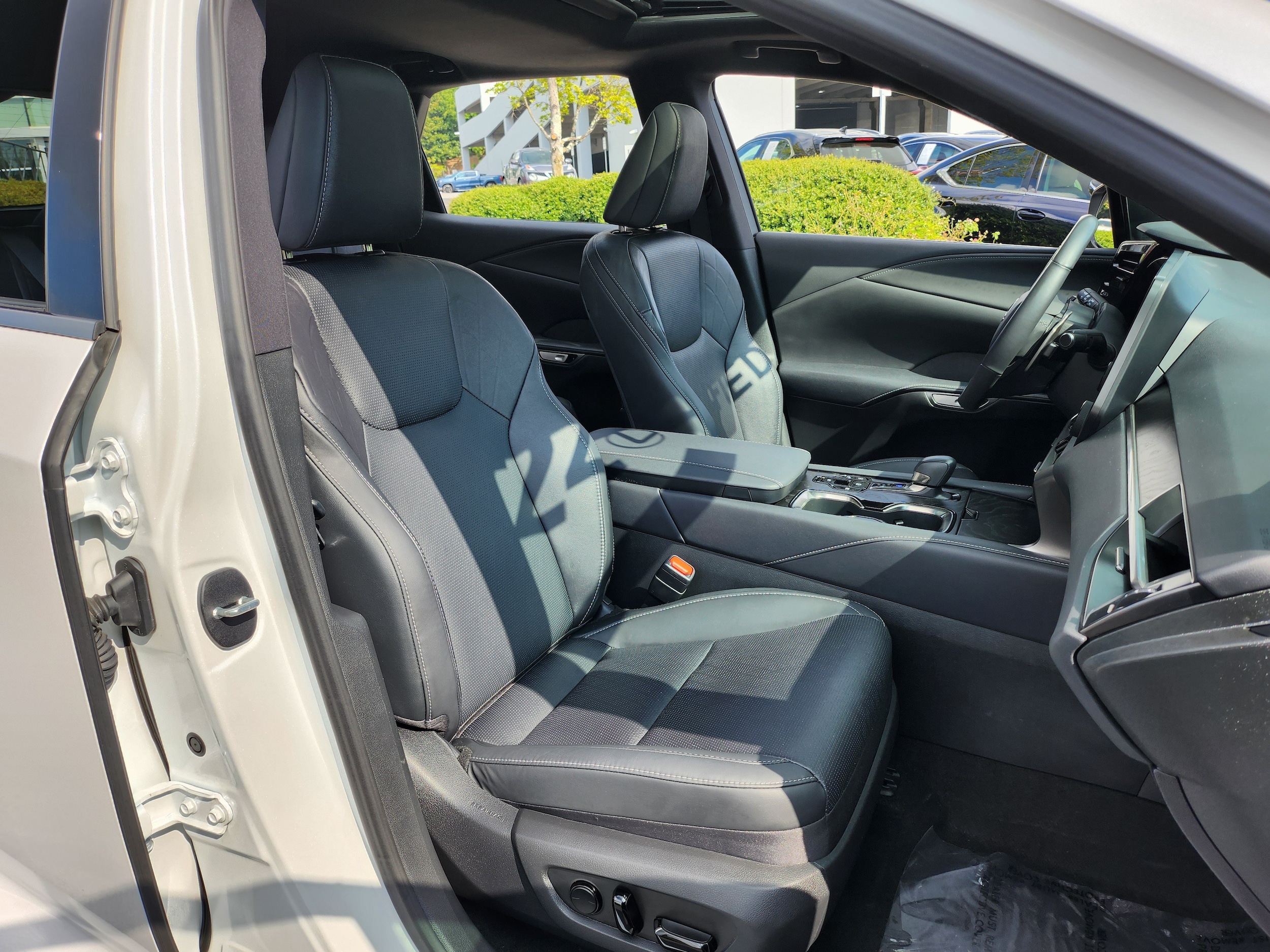 2024 Lexus RX Hybrid 350h - Photo 38