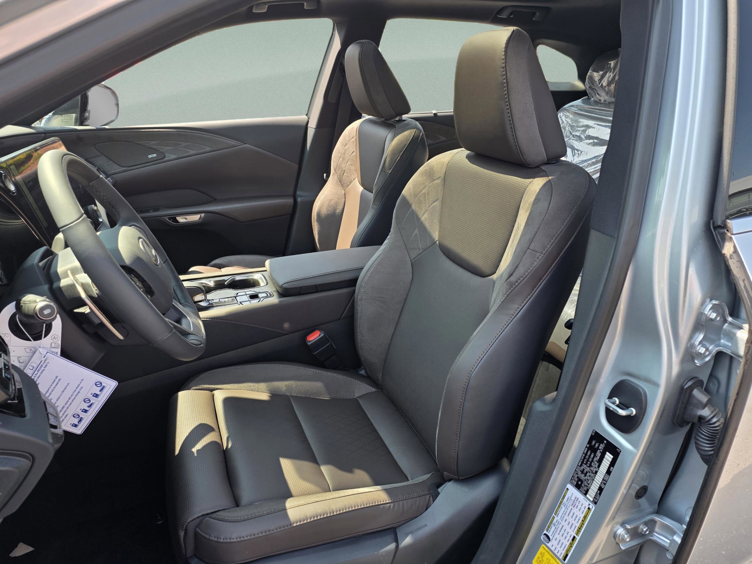 2026 Lexus RX 350 Luxury - Photo 25