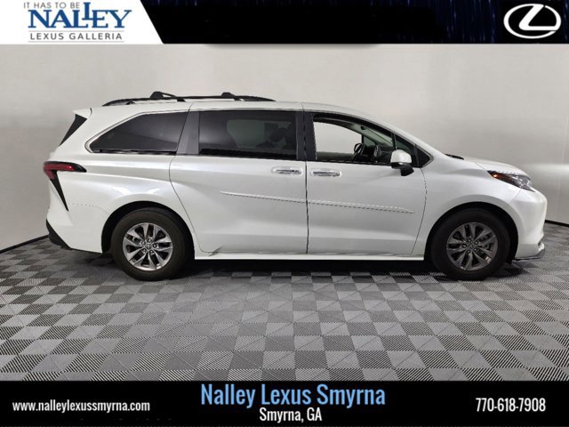 Used 2022 Toyota Sienna XLE with VIN 5TDYRKEC9NS093516 for sale in Smyrna, GA