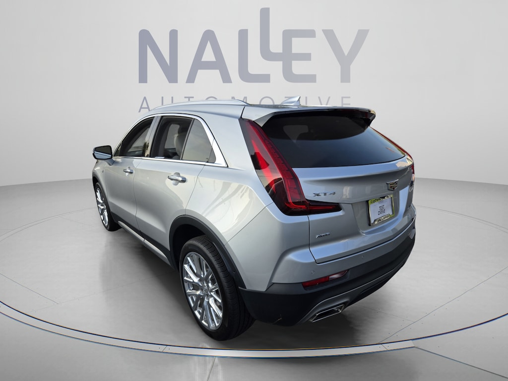 Used 2022 Cadillac XT4 AWD Premium Luxury