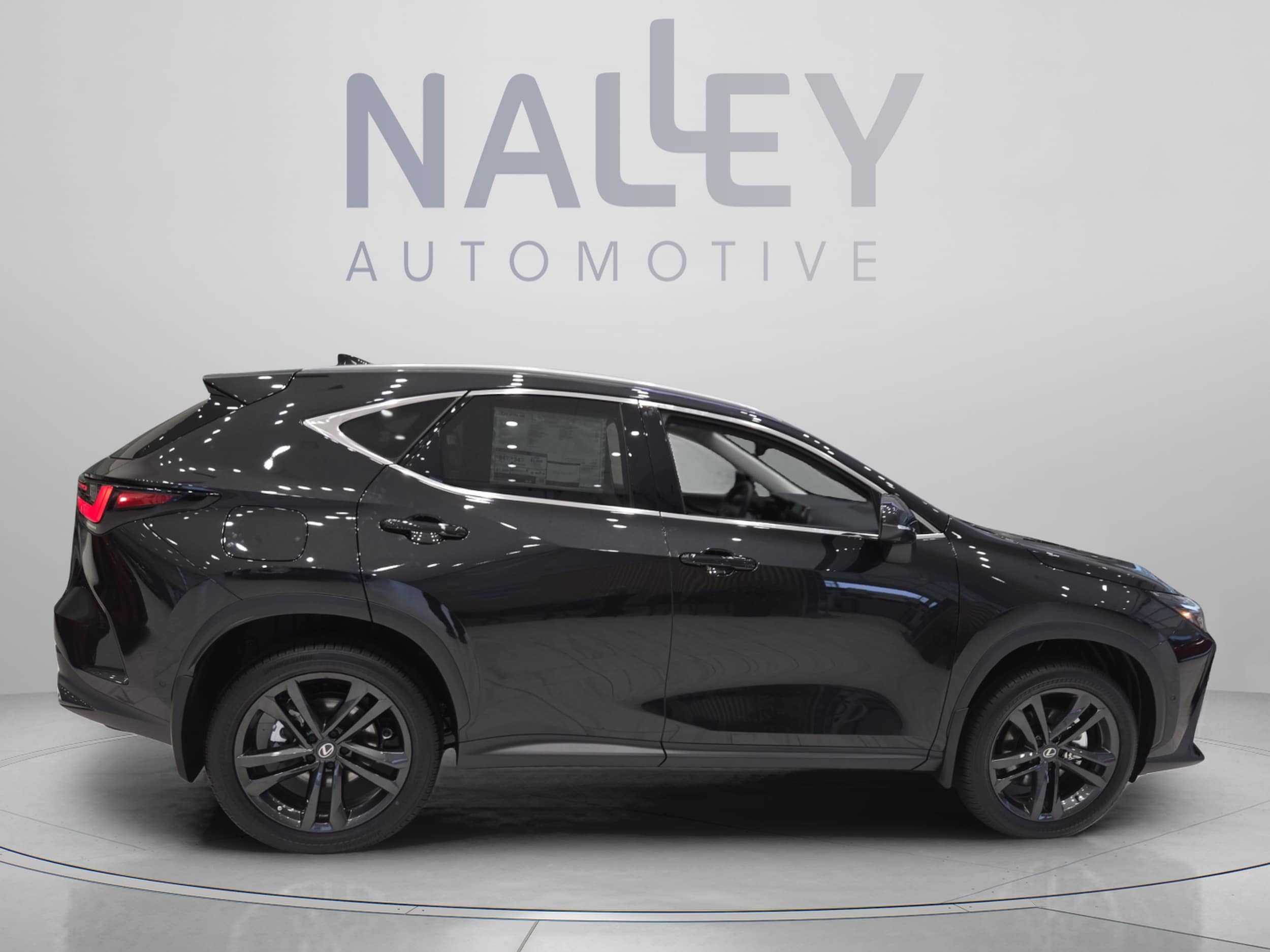 2026 Lexus NX 450h+ Luxury - Photo 6