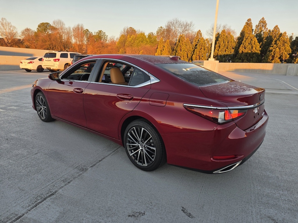 Used 2025 Lexus ES 350 Base Sedan