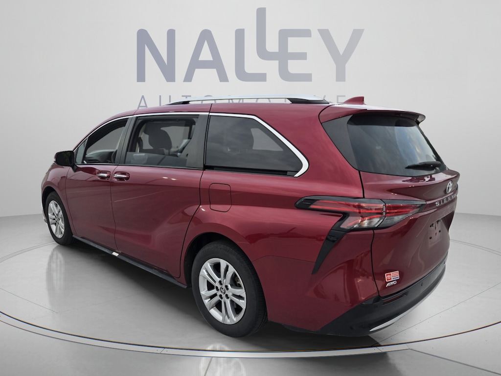 Used 2022 Toyota Sienna Platinum