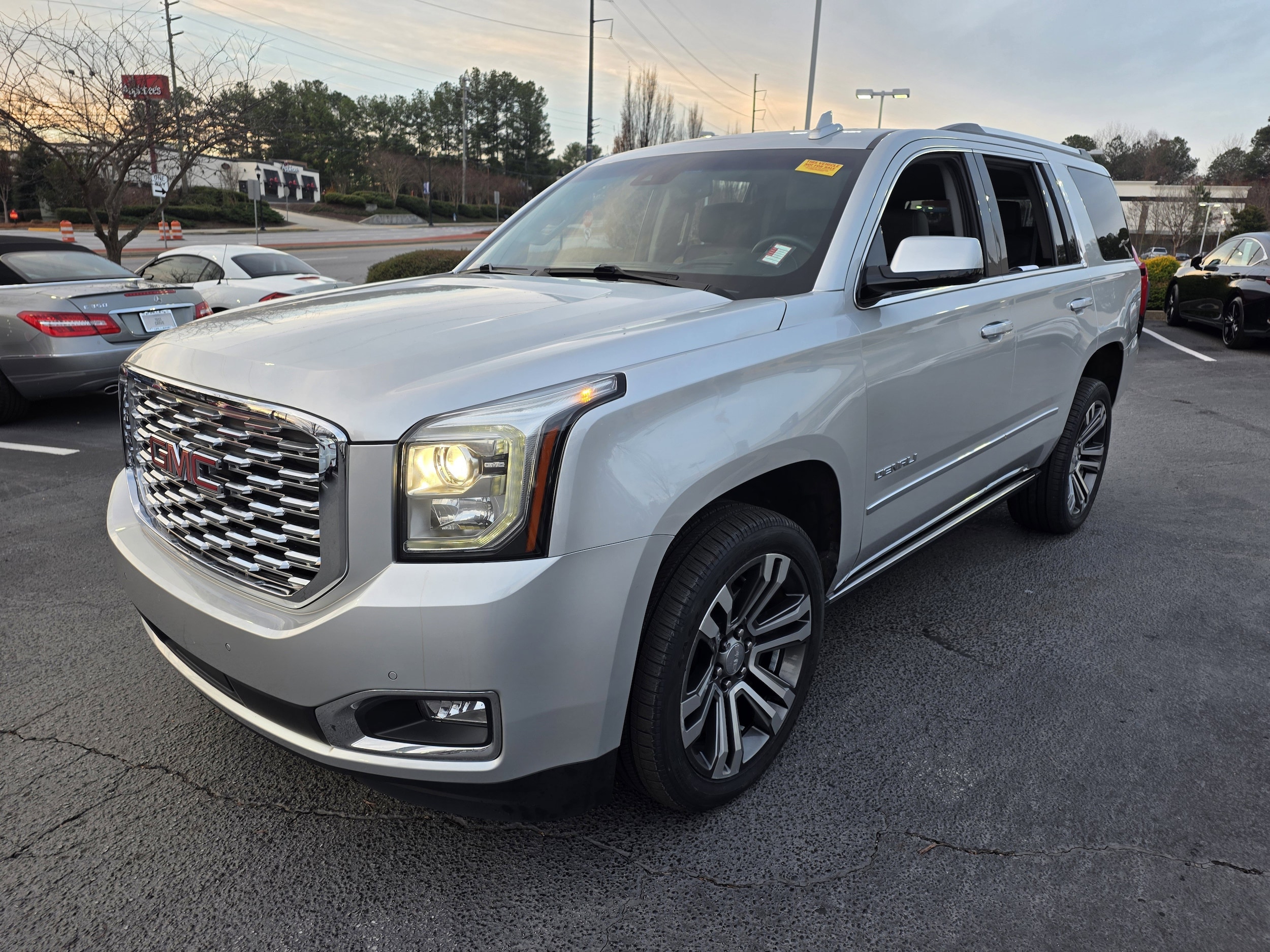 2018 GMC Yukon Denali's photo
