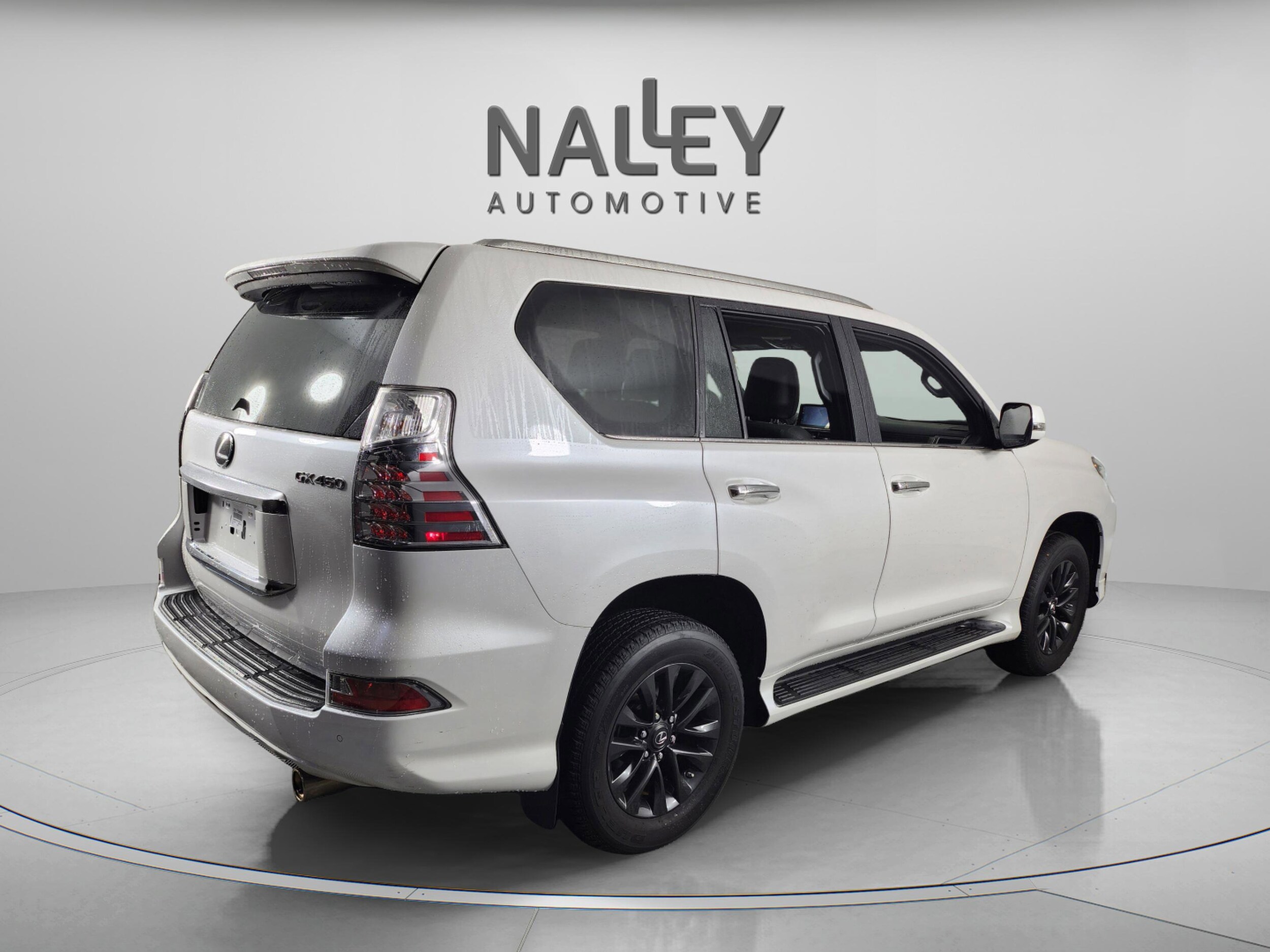 2023 Lexus GX 460 photo 3