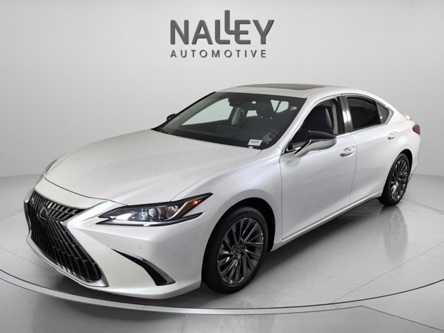 2025 Lexus ES Hybrid 300h Luxury's photo