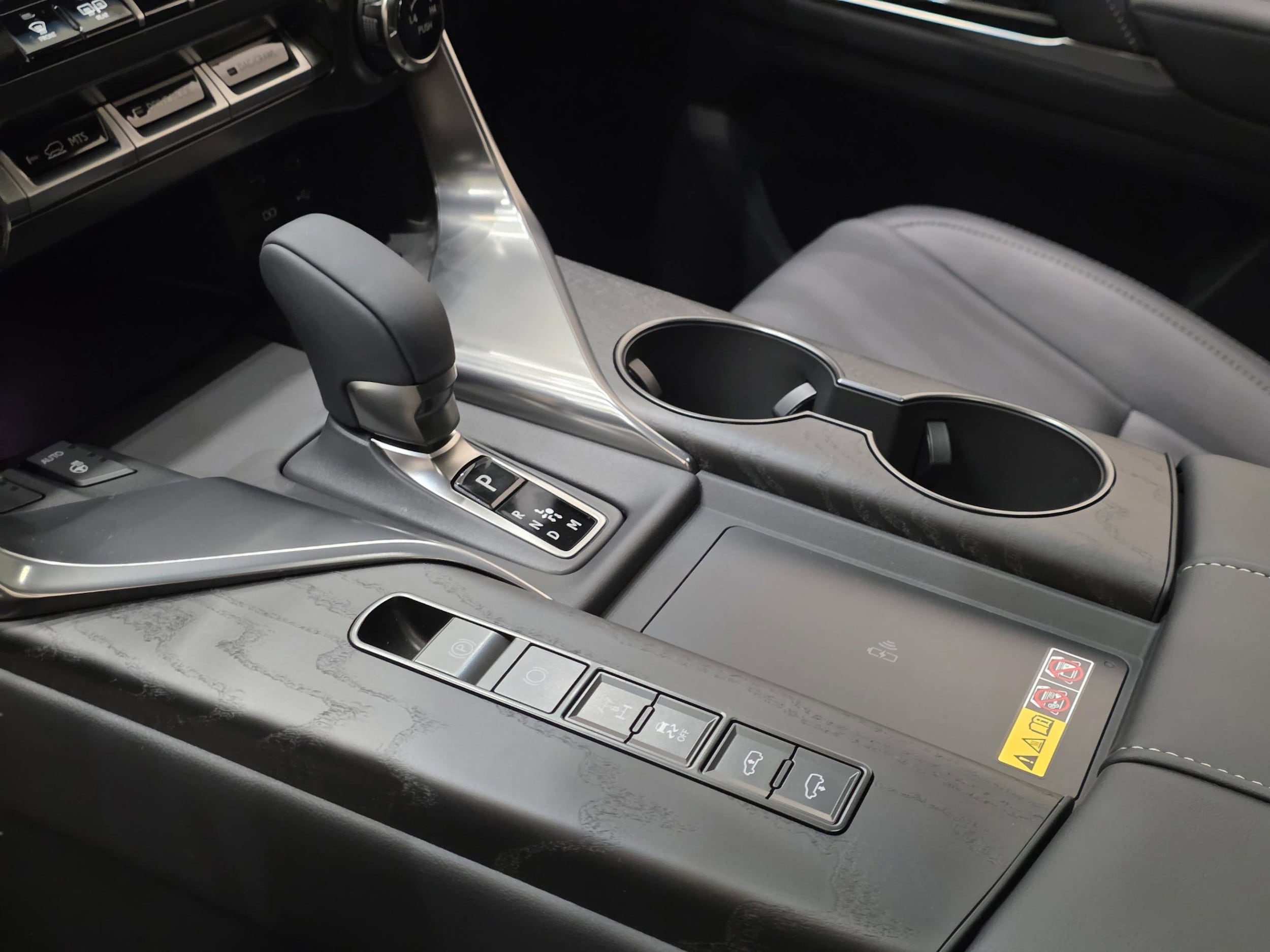 2026 Lexus LX 700h Overtrail - Photo 15