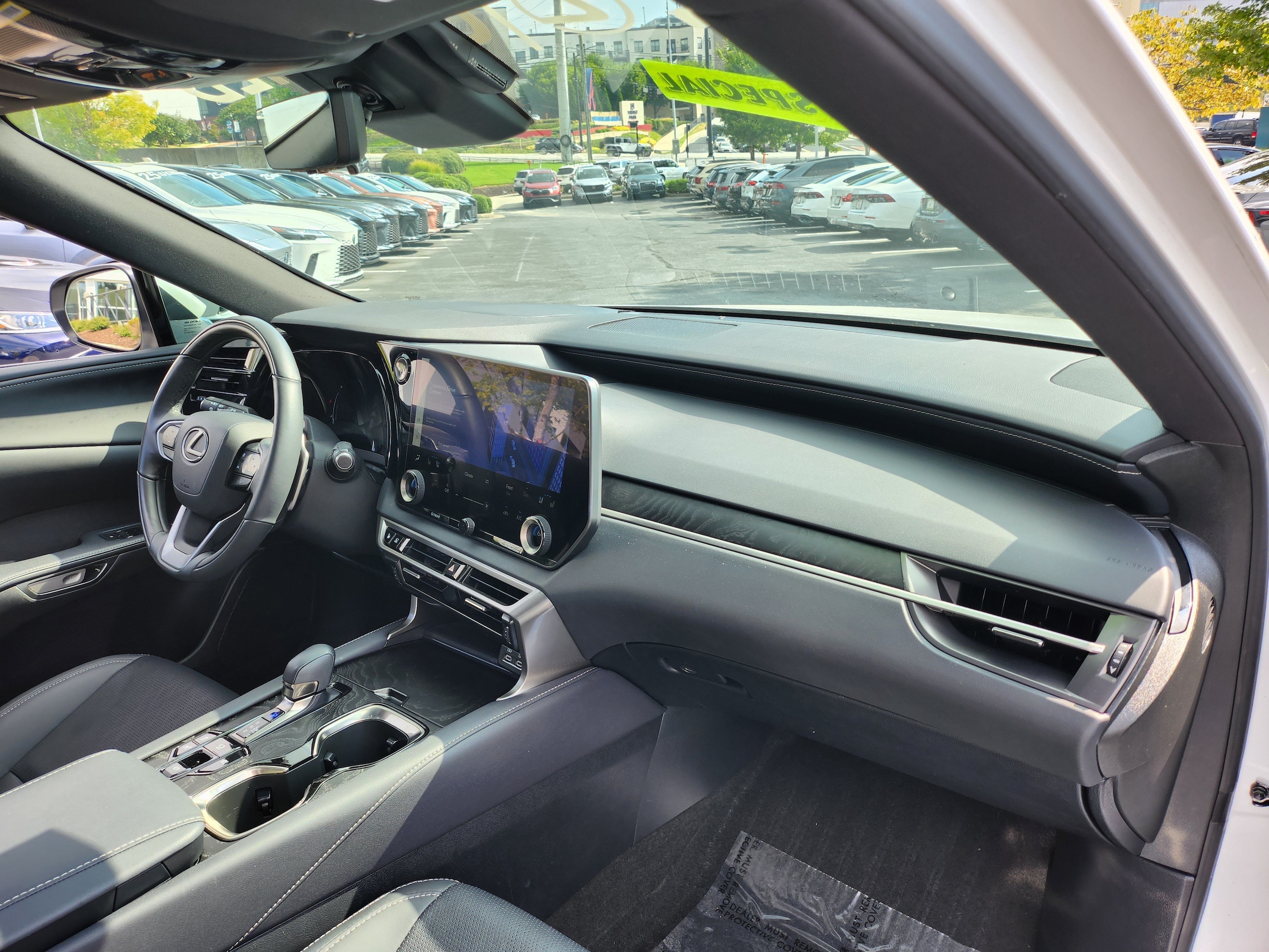 2024 Lexus RX Hybrid 350h - Photo 35