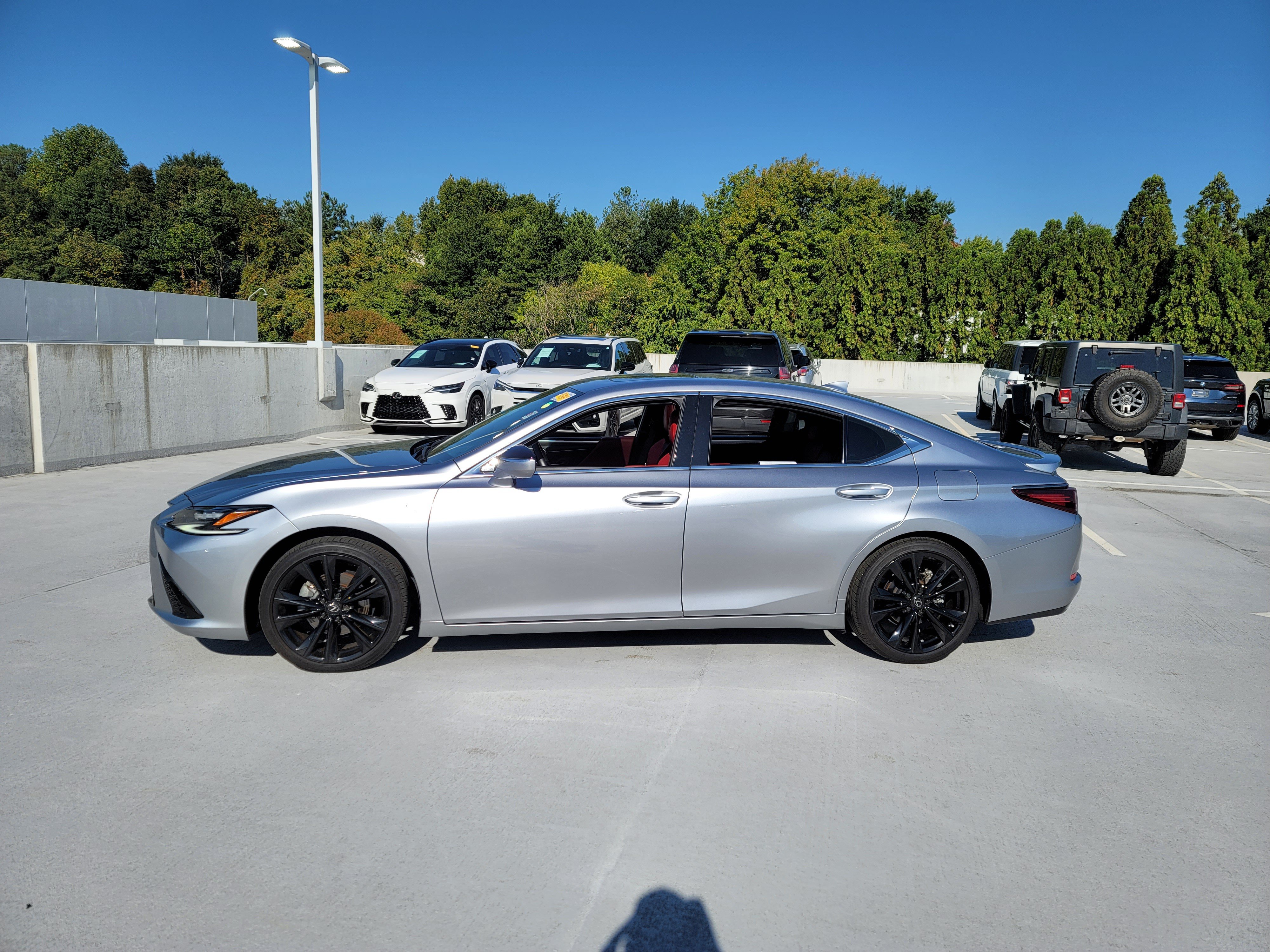 Used 2025 Lexus ES 350 F SPORT Handling