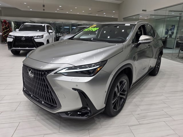 2026 Lexus NX PHEV 450h+'s photo
